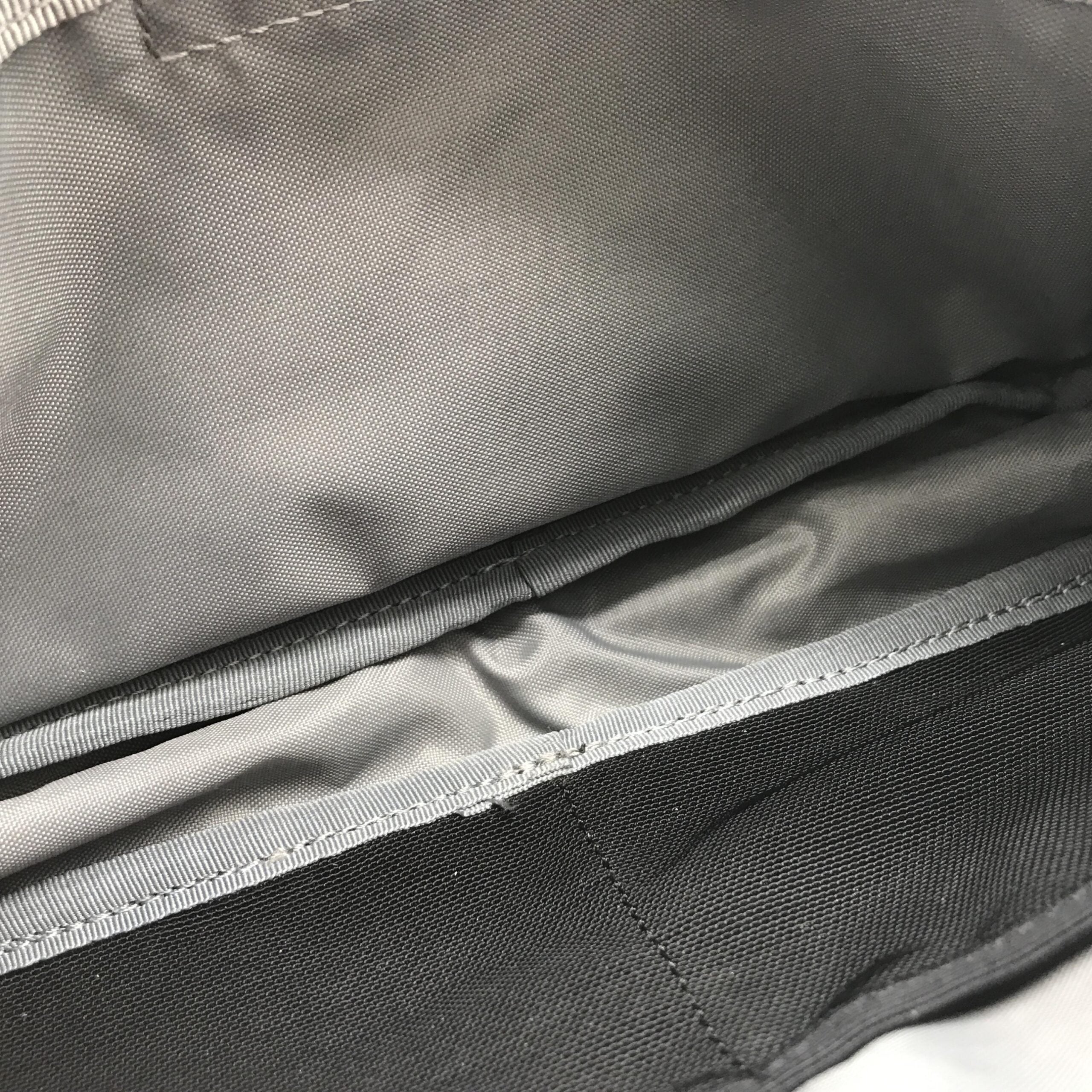 Pre-Owned Porter Black Waist Pouch With Zippered Compartments Black Women's AB (Very Good — between Lightly Used and Used)
