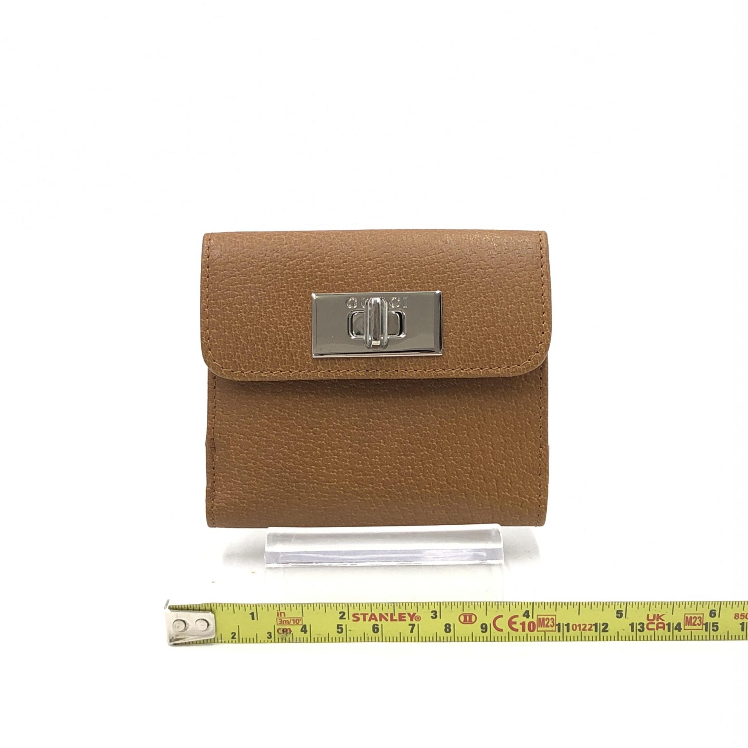 Pre-Owned Gucci Brown Leather Wallet Brown Women's AB (Very Good — between Lightly Used and Used)