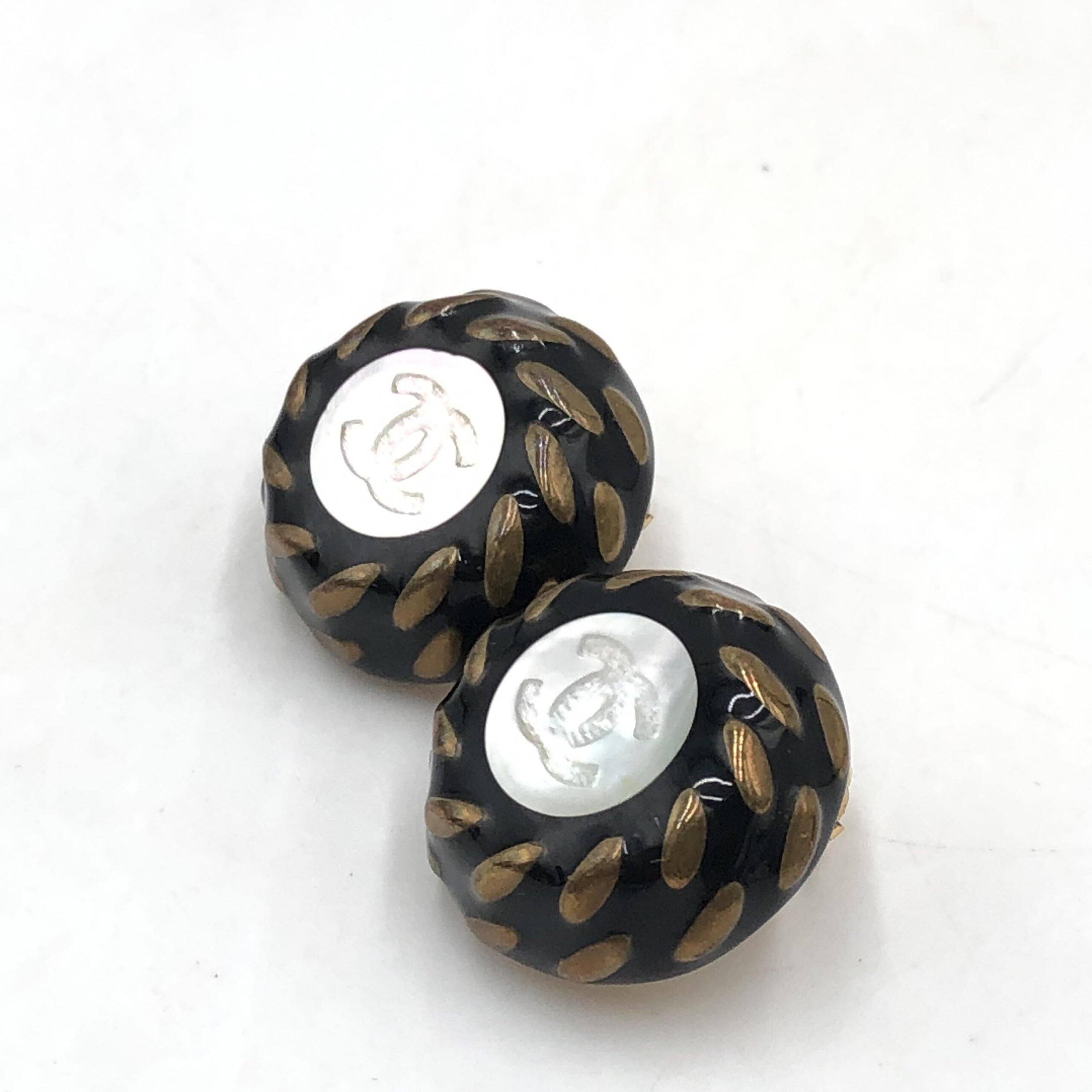 Pre-Owned Chanel CC Button Clip-On Earrings Black, White, Gold Women's AB (Very Good — between Lightly Used and Used)