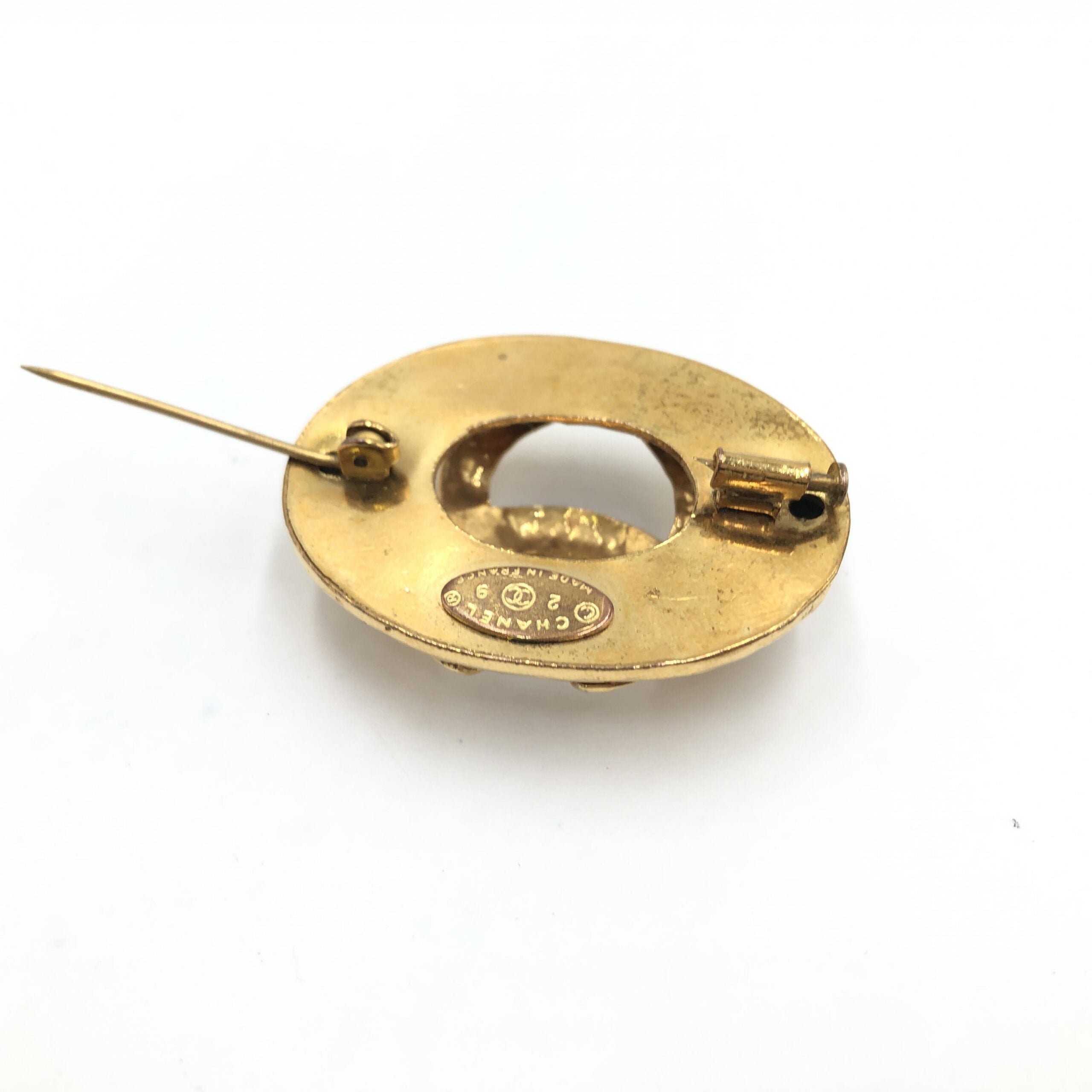 Pre-Owned Chanel Coco Mark Brooch Gold Women's AB (Very Good — between Lightly Used and Used)