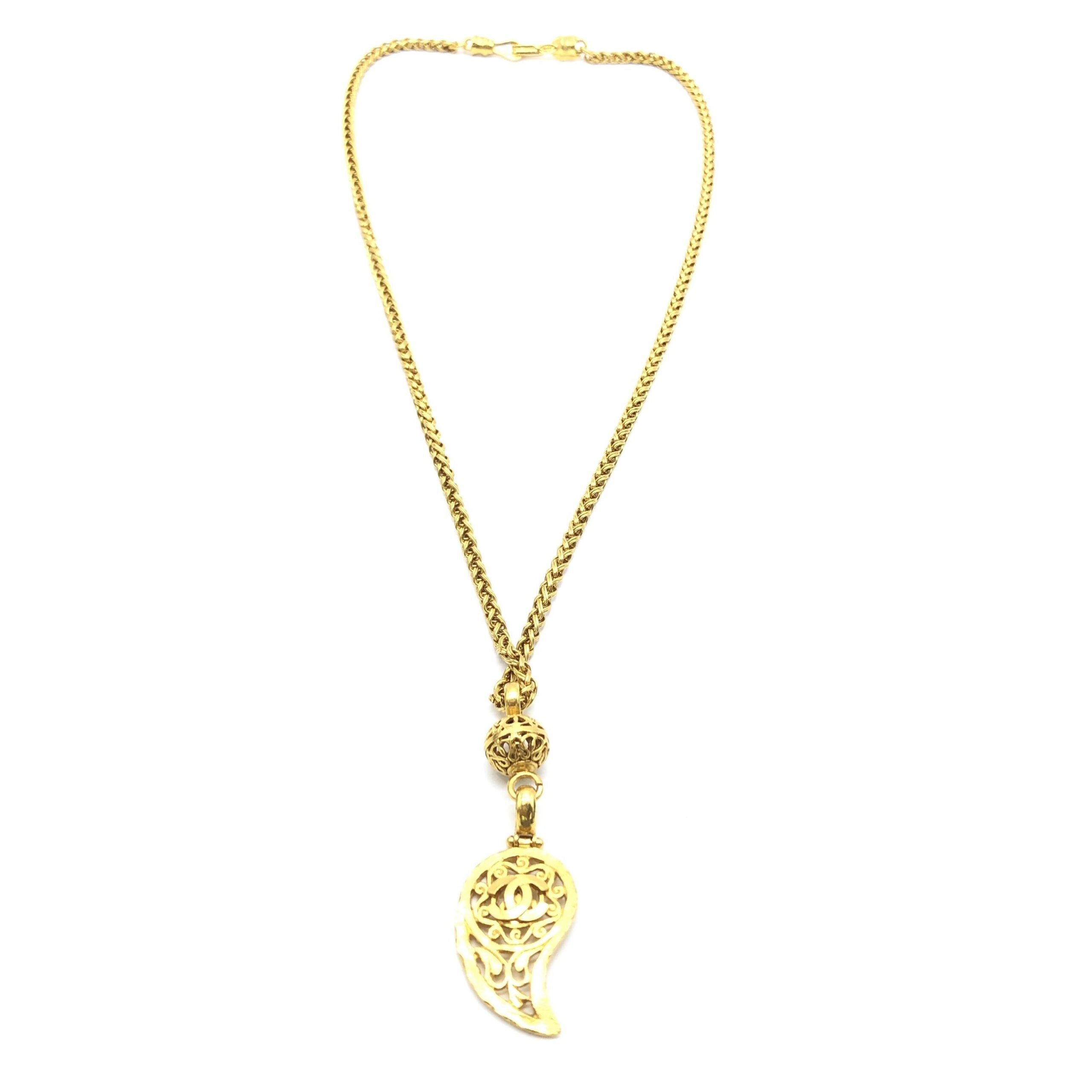 Pre-Owned Chanel Gold Plated Coco Mark Necklace Gold Women's AB (Very Good — between Lightly Used and Used)