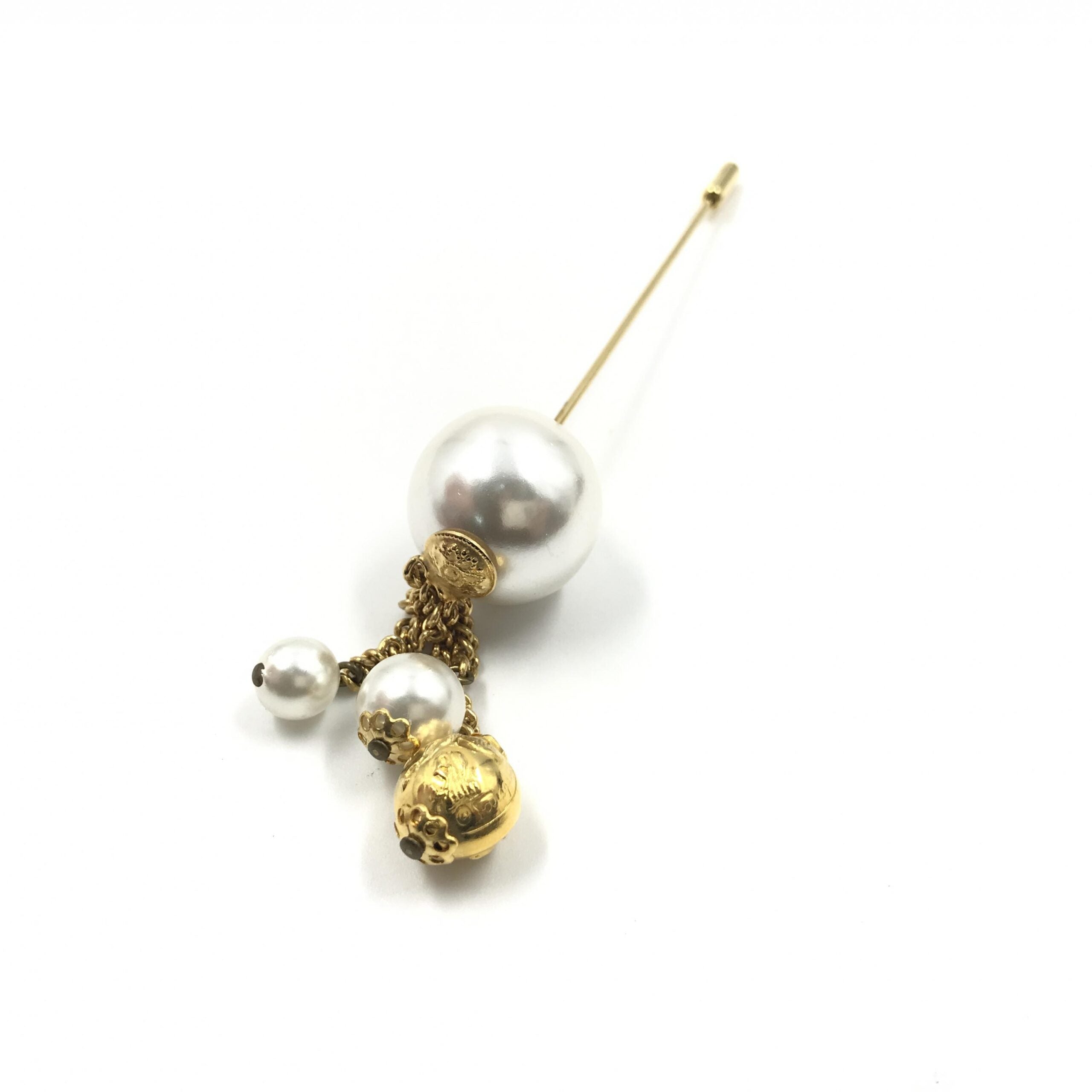 Pre-Owned Salvatore Ferragamo Pin Brooch, Pearl Style, Box Silver Women's AB (Very Good — between Lightly Used and Used)
