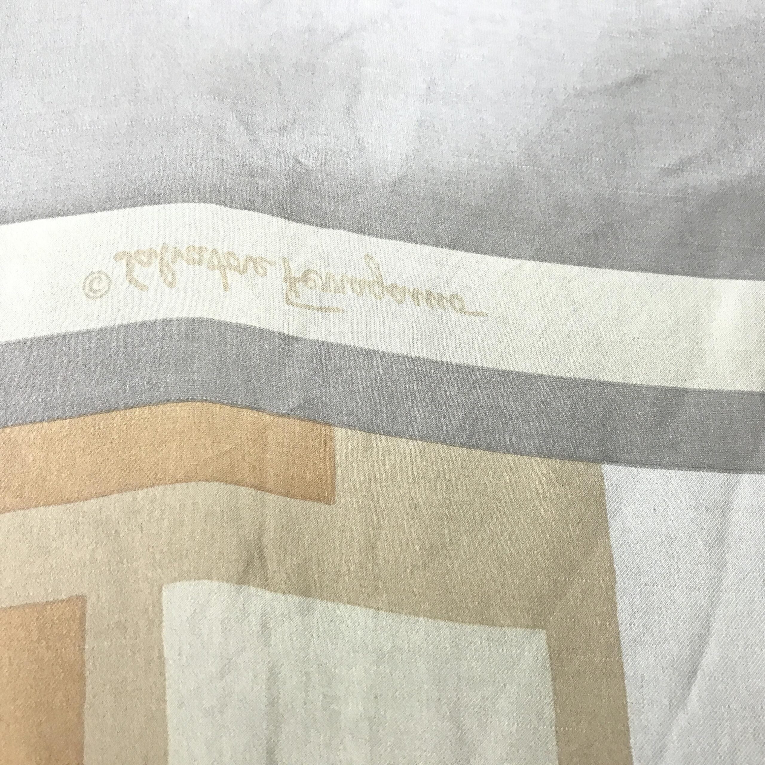 Pre-Owned Salvatore Ferragamo Scarf, Silk White Women's AB (Very Good — between Lightly Used and Used)