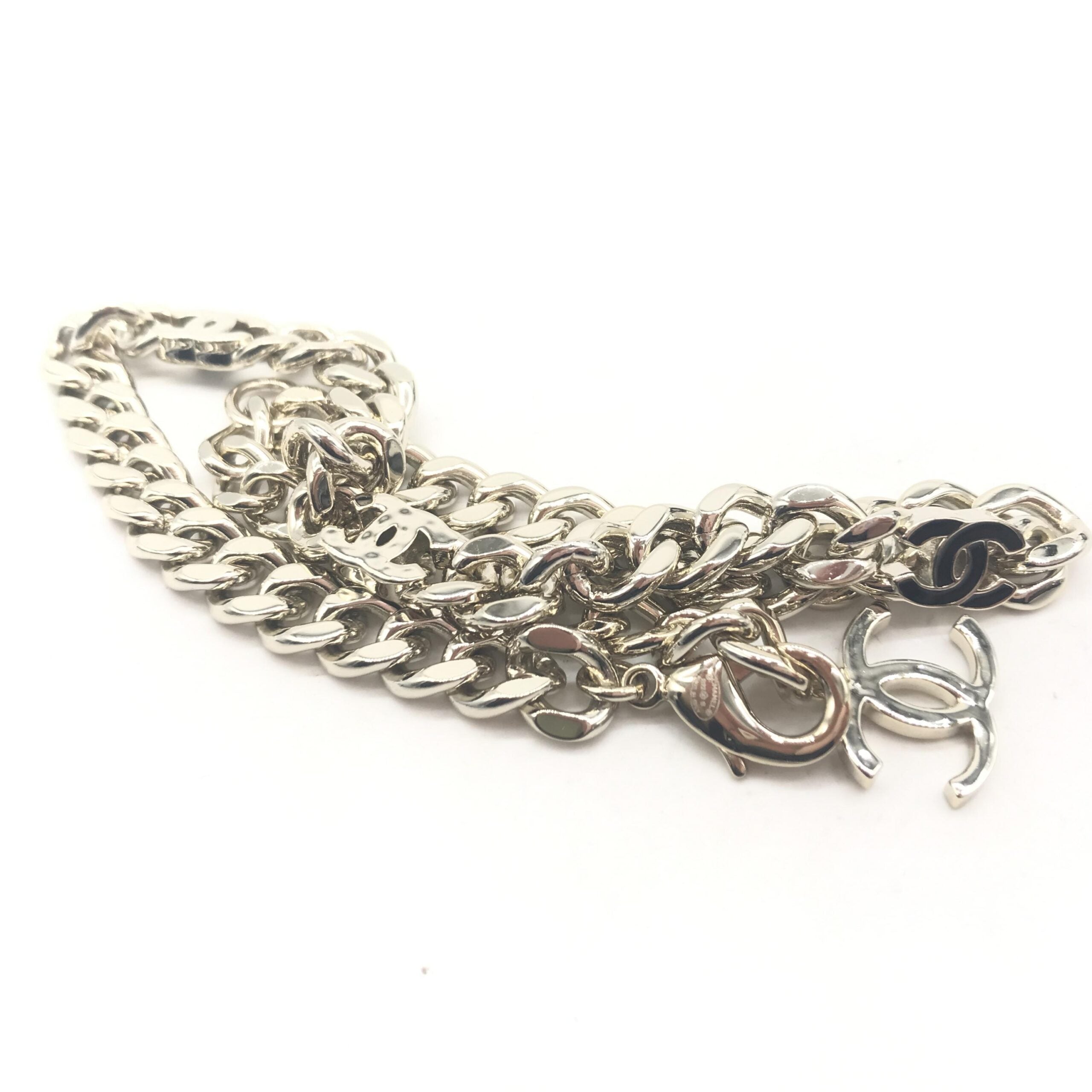 Pre-Owned Chanel Silver Tone Curb Chain Link Necklace Silver Women's AB (Very Good — between Lightly Used and Used)