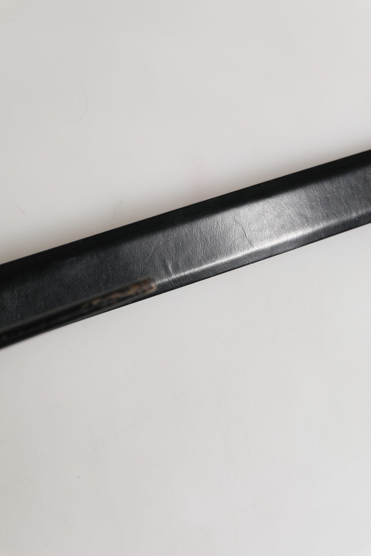 Pre-Owned Dolce & Gabbana Men Black Leather Classic Metal Buckle Belt - Very Good