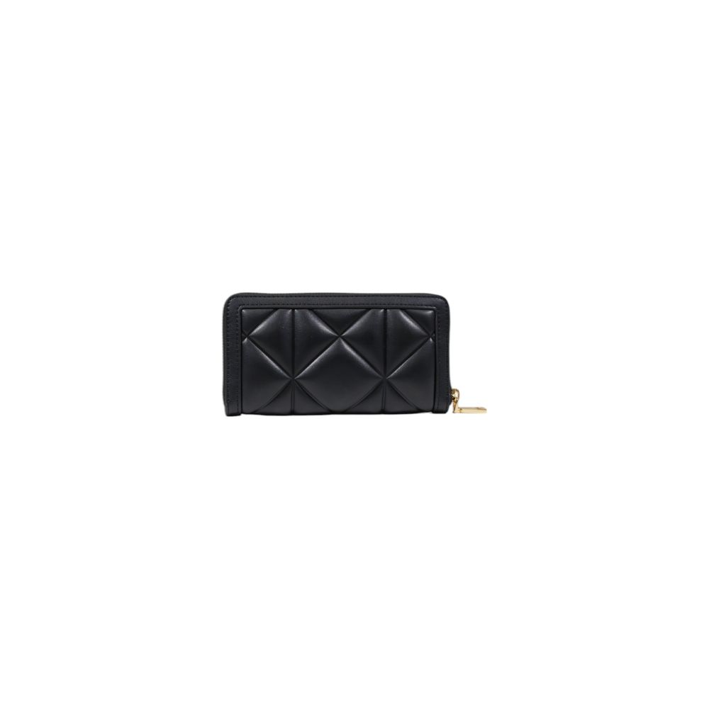 10389366 - PreLoved & Luxe