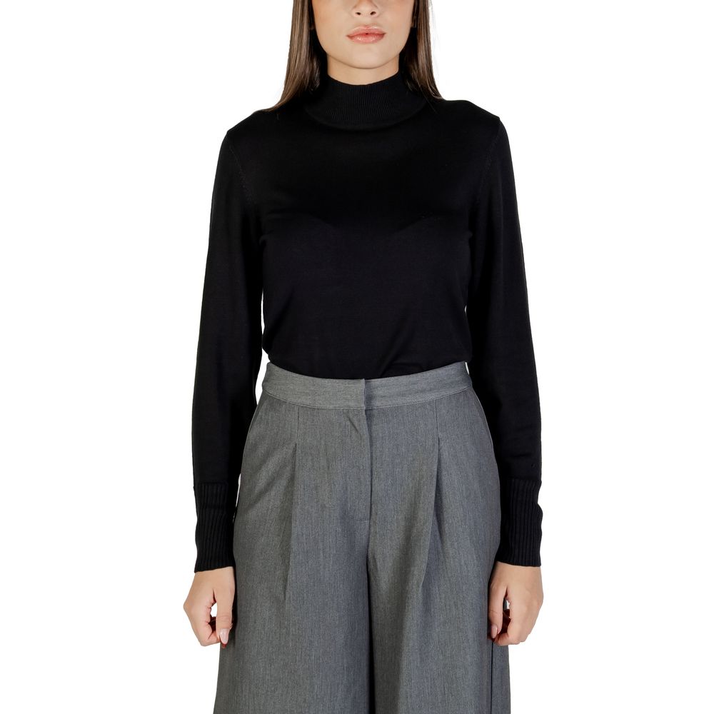 10427580 - PreLoved & Luxe