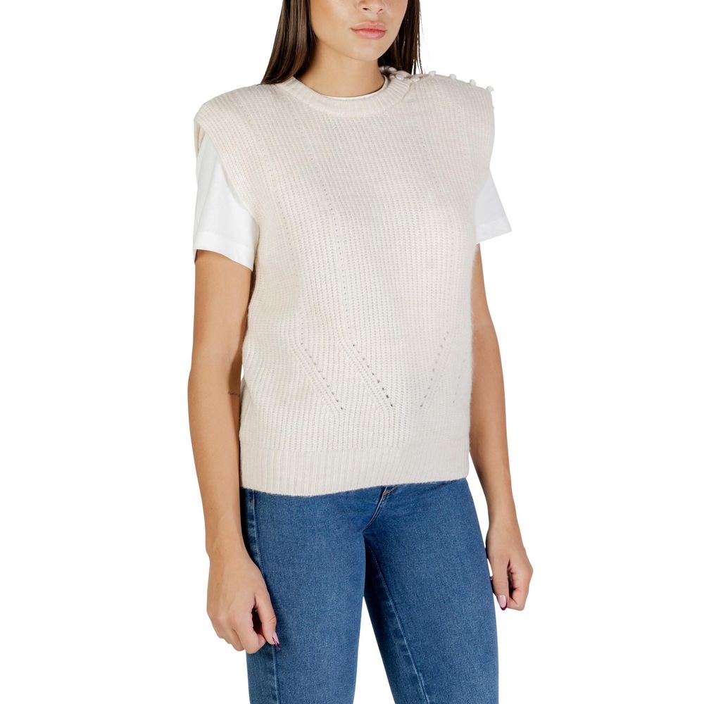 ICHI Cream Sleeveles Sweater