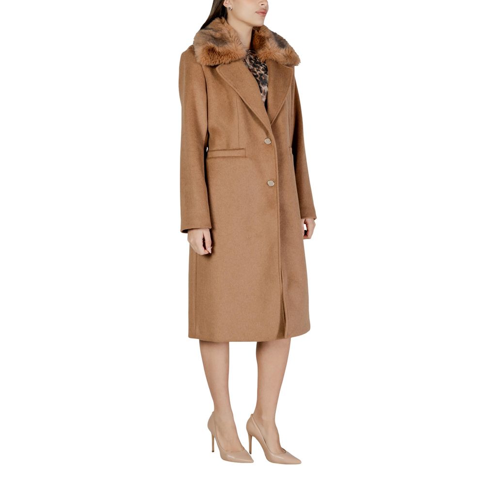 Guess Beige False
