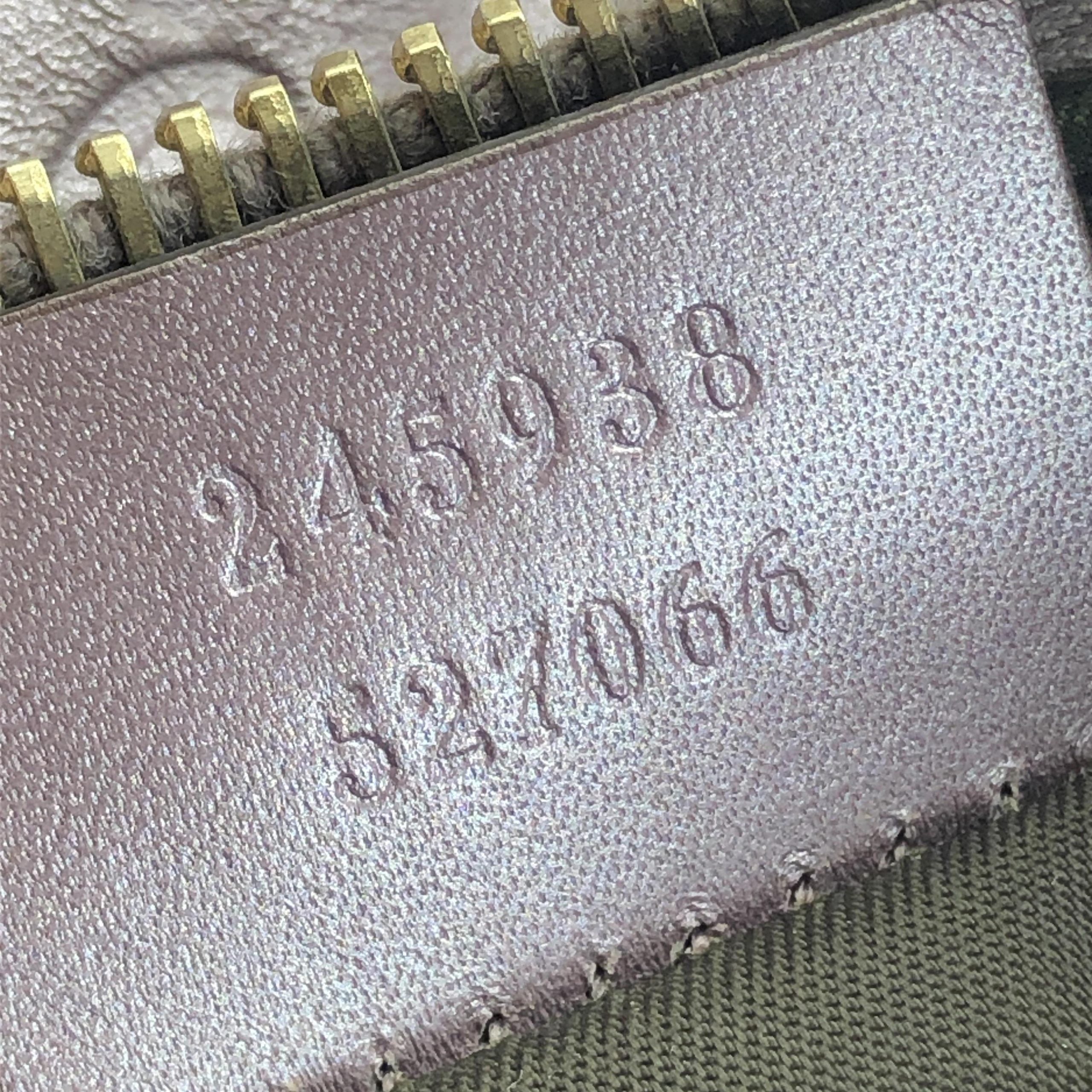 Metallic Guccissima Shoulder Bag - PreLoved & Luxe