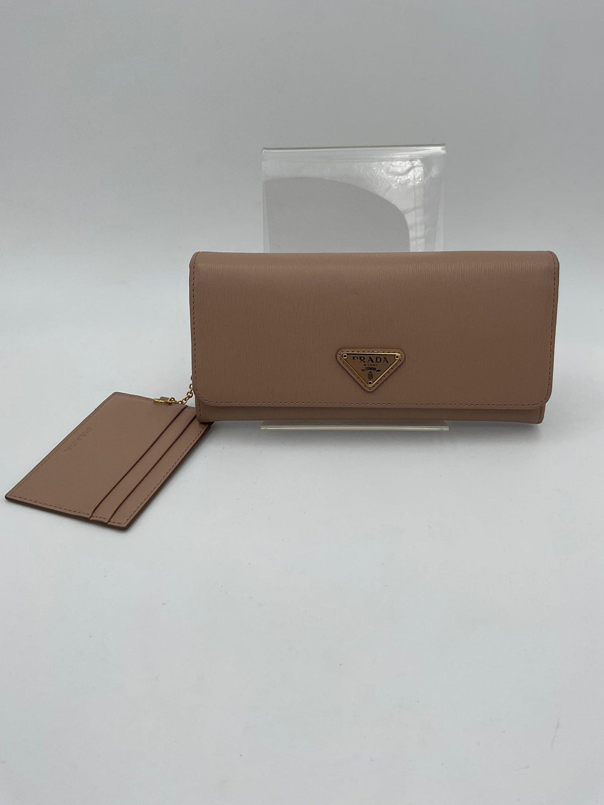 10548634 - PreLoved & Luxe