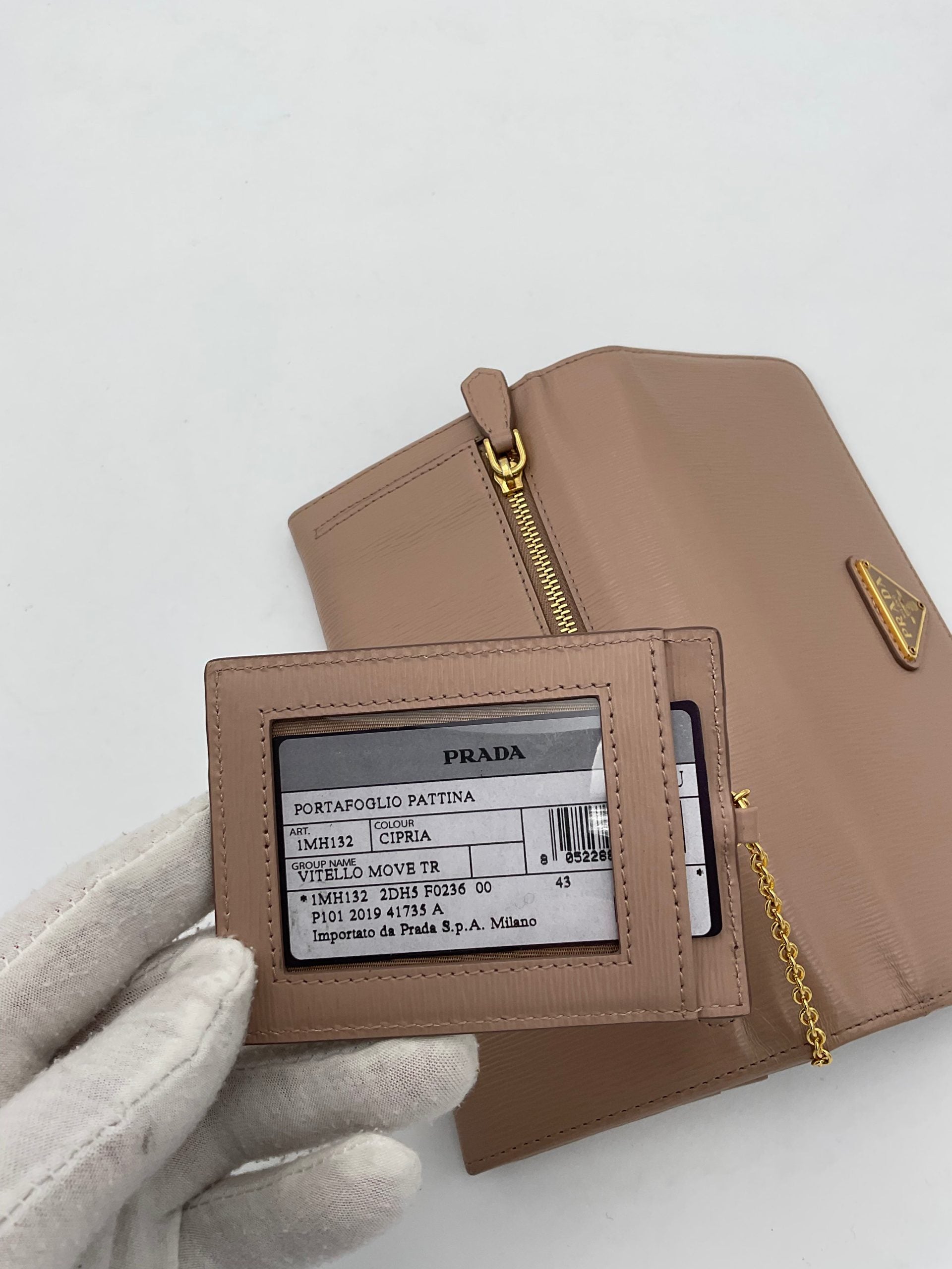10548639 - PreLoved & Luxe