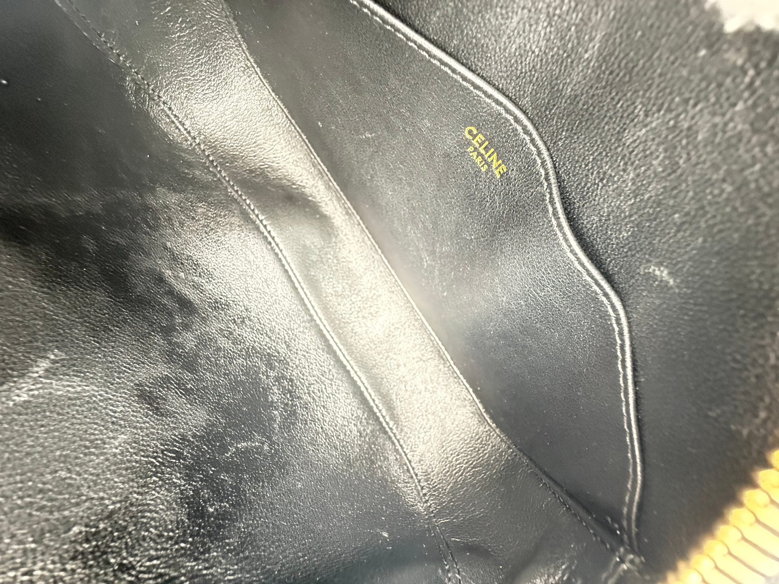 Pre-Owned Celine CELINE CRECY Plain Black Handbag White Women's AB (Very Good — between Lightly Used and Used)