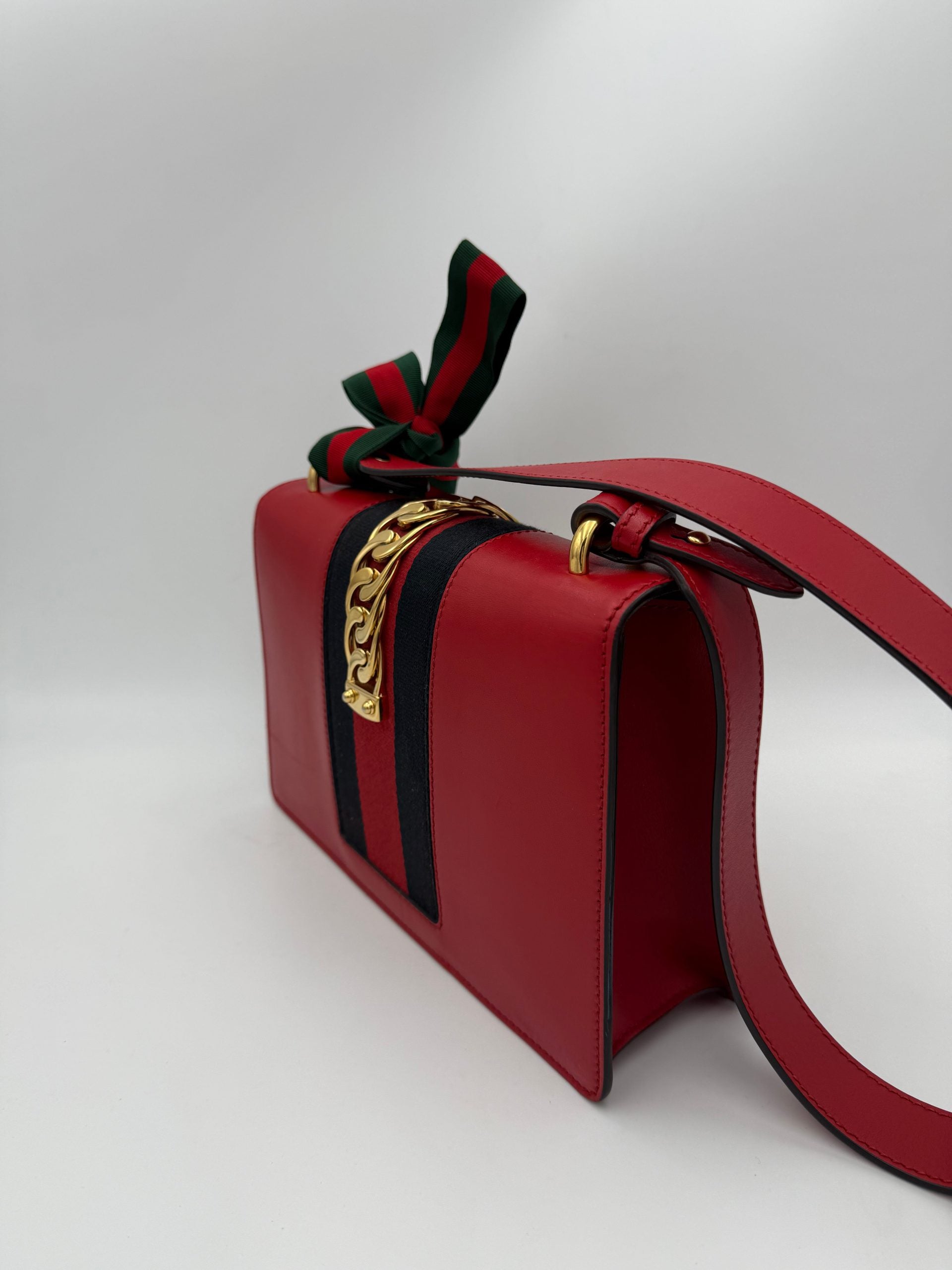 Pre-Owned Gucci GUCCI SYLVIE Red Handbag Multicolor Women's AB (Very Good — between Lightly Used and Used)