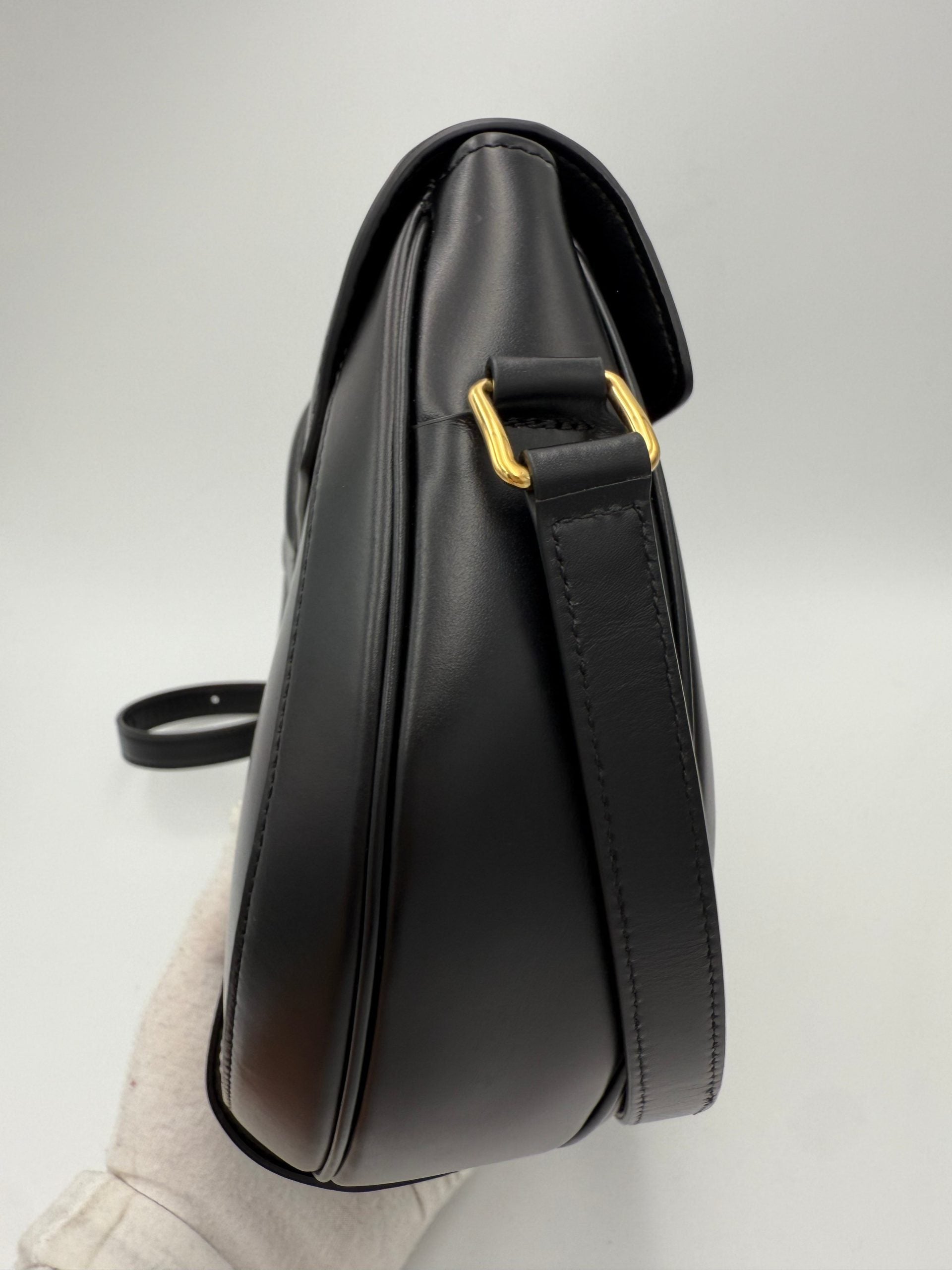 Pre-Owned Celine CELINE Sac 16 Besace Black Large Bag White Women's AB (Very Good — between Lightly Used and Used)