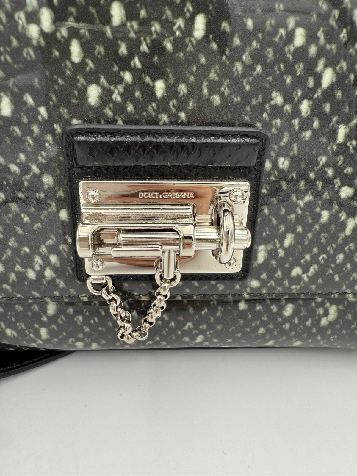 10551124 - PreLoved & Luxe