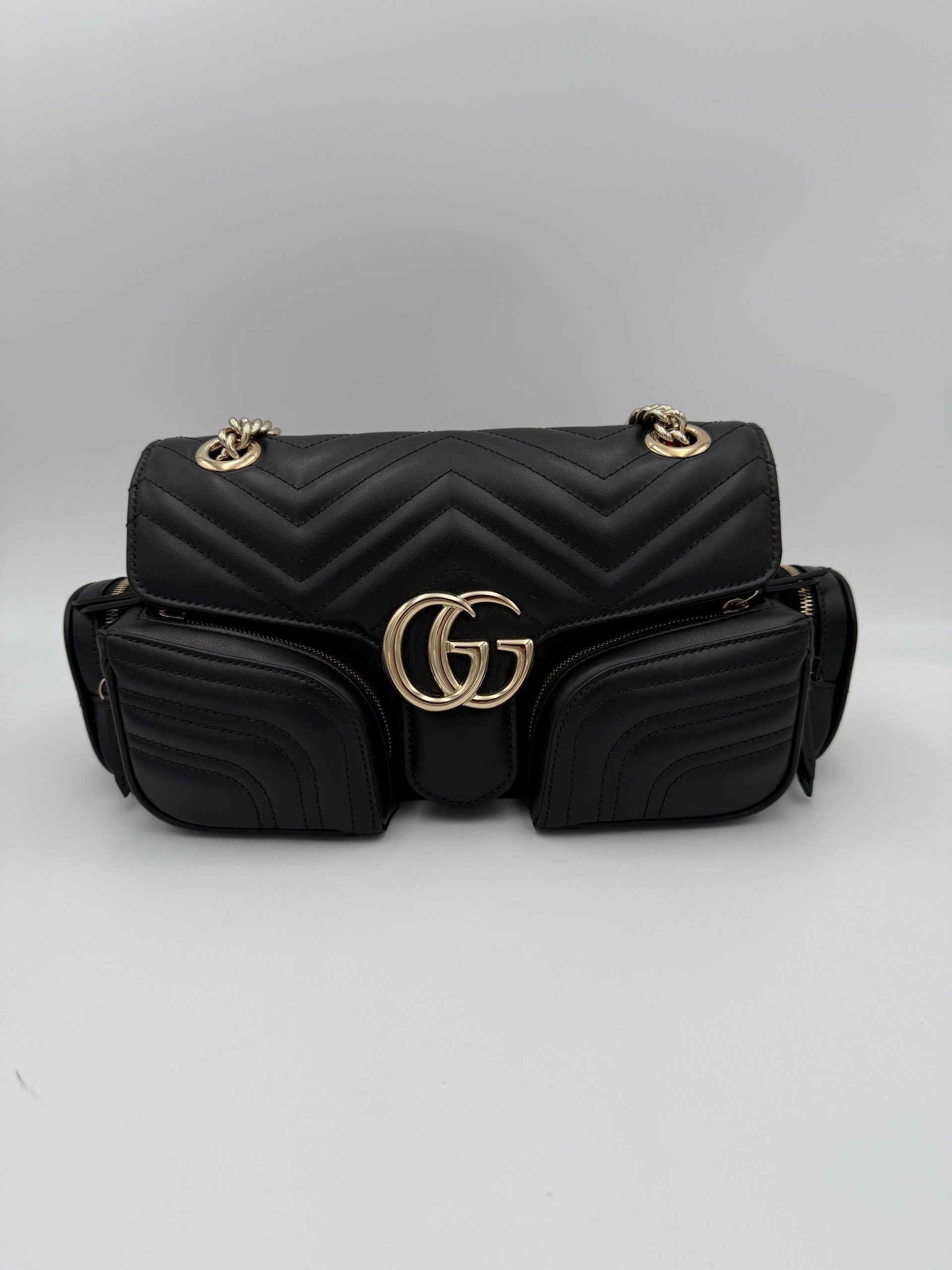10551389 - PreLoved & Luxe