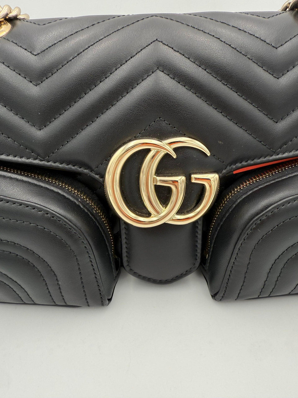 10551390 - PreLoved & Luxe