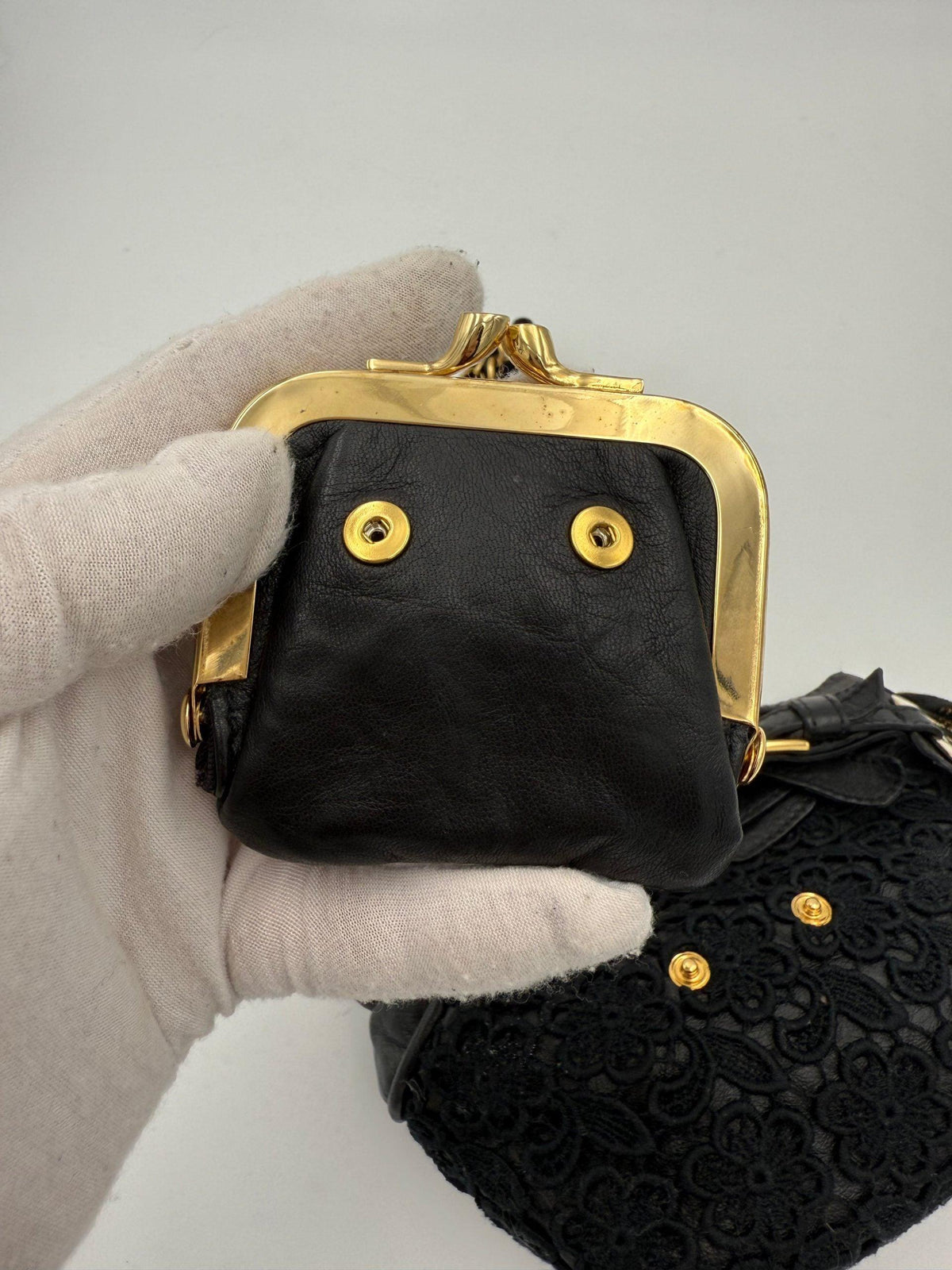 10551481 - PreLoved & Luxe