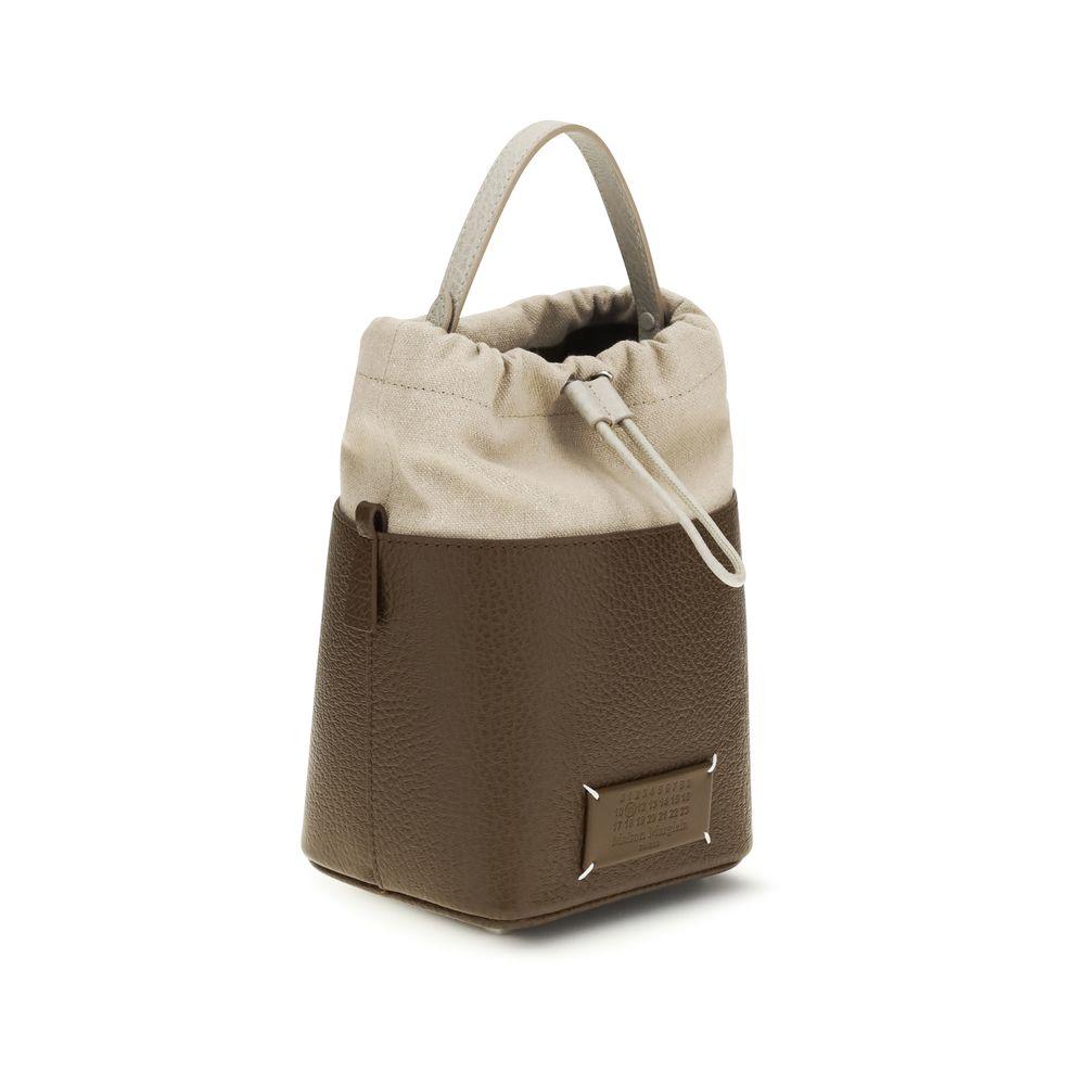10638123 - PreLoved & Luxe