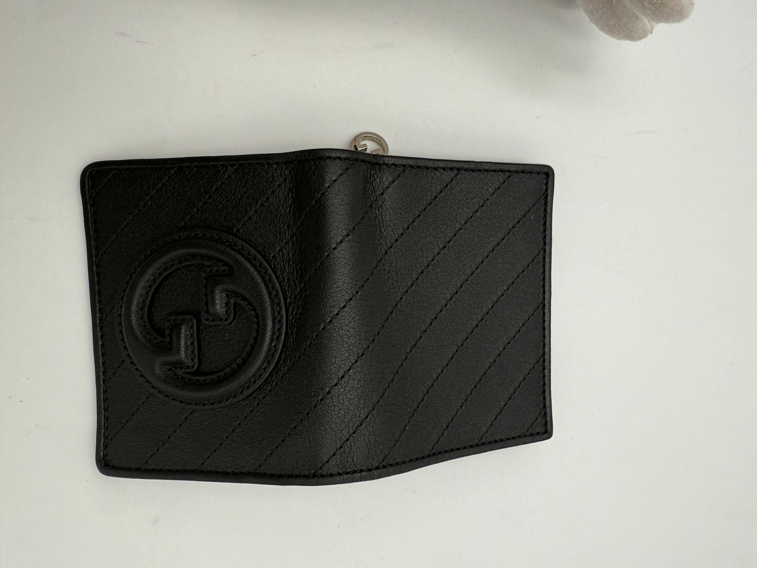 10645093 - PreLoved & Luxe
