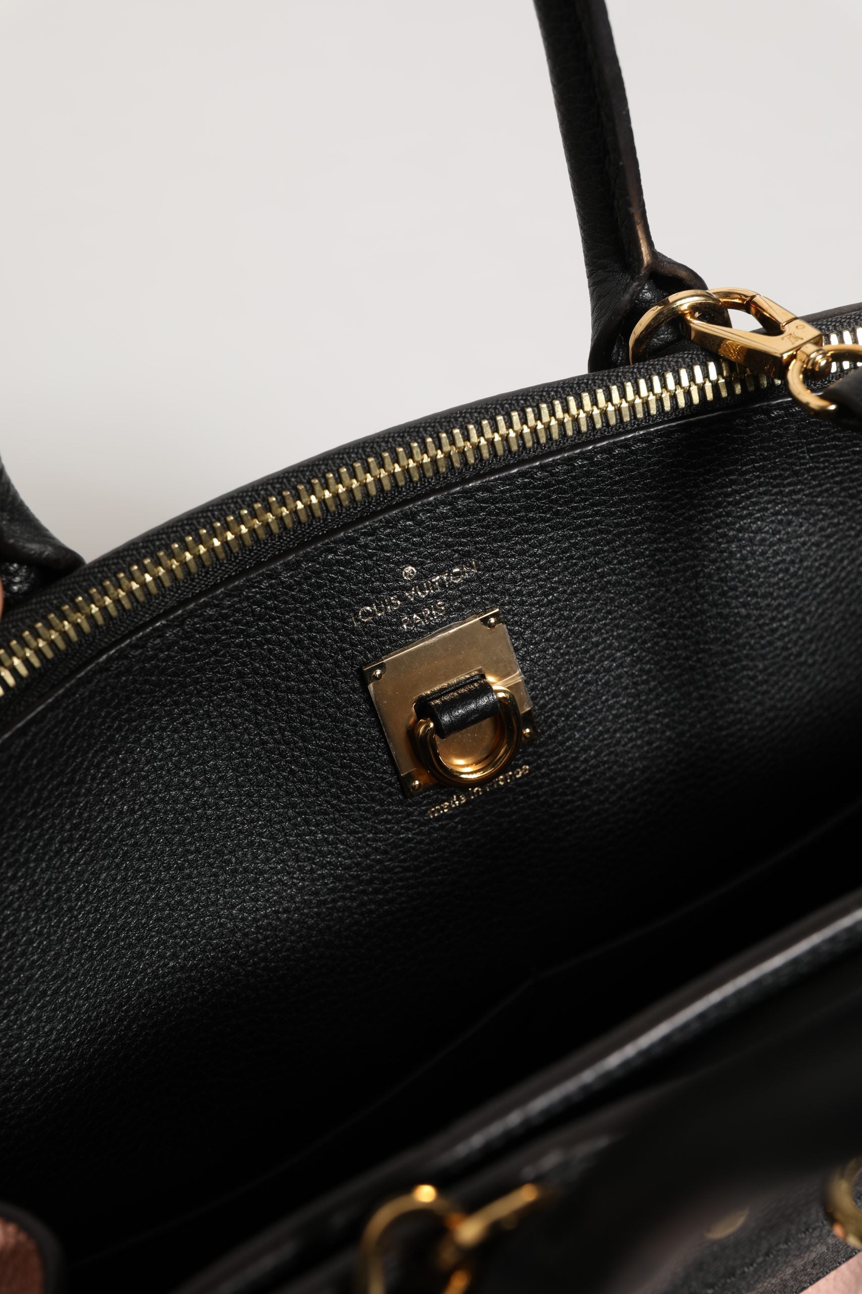 Pre-Owned Louis Vuitton Pink and Black Leather City Steamer Leather Handbag Pink, Blue Women's B+ (Good — light signs of wear)