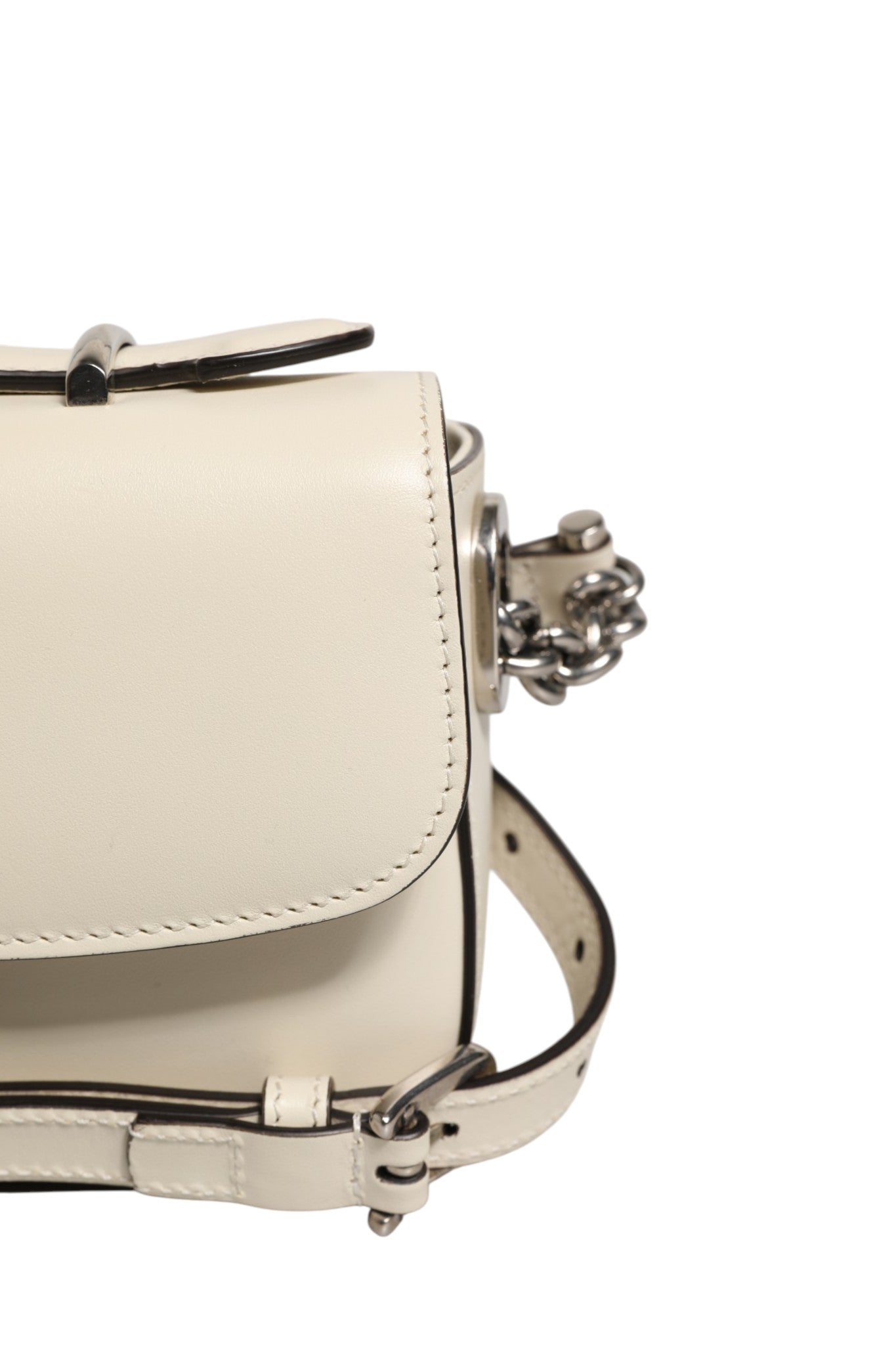 Pre-Owned Gucci Petite GG Flap Shoulder Bag White Women's B+ (Good — light signs of wear)