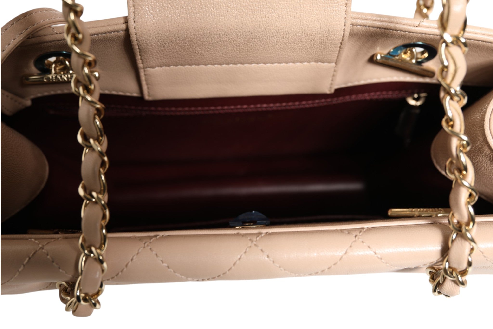 Pre-Owned Chanel Quilted Leather Beauty Lock Flap Bag Beige Women's B+ (Good — light signs of wear)