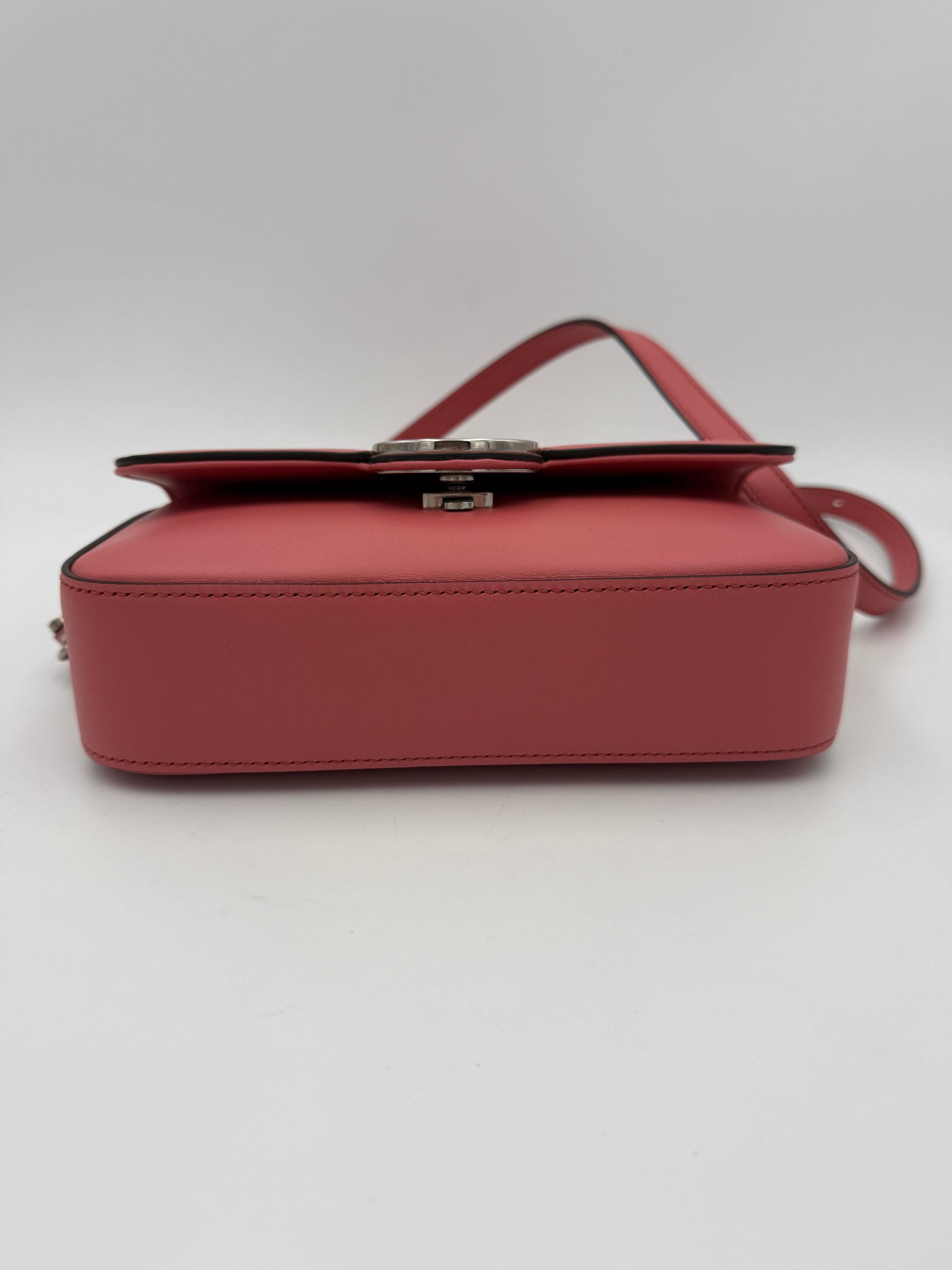 Pre-Owned Gucci GUCCI GG Marmont in Leather Shoulder Bag White Women's AB (Very Good — between Lightly Used and Used)