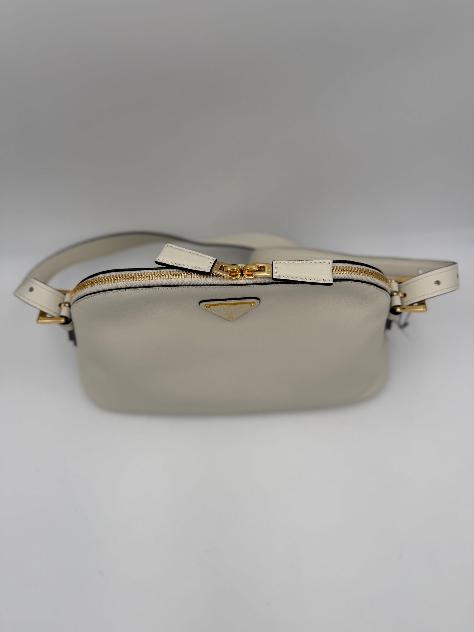 Pre-Owned Prada PRADA Bauletto BOWLING in Leather Handbag White Women's AB (Very Good — between Lightly Used and Used)