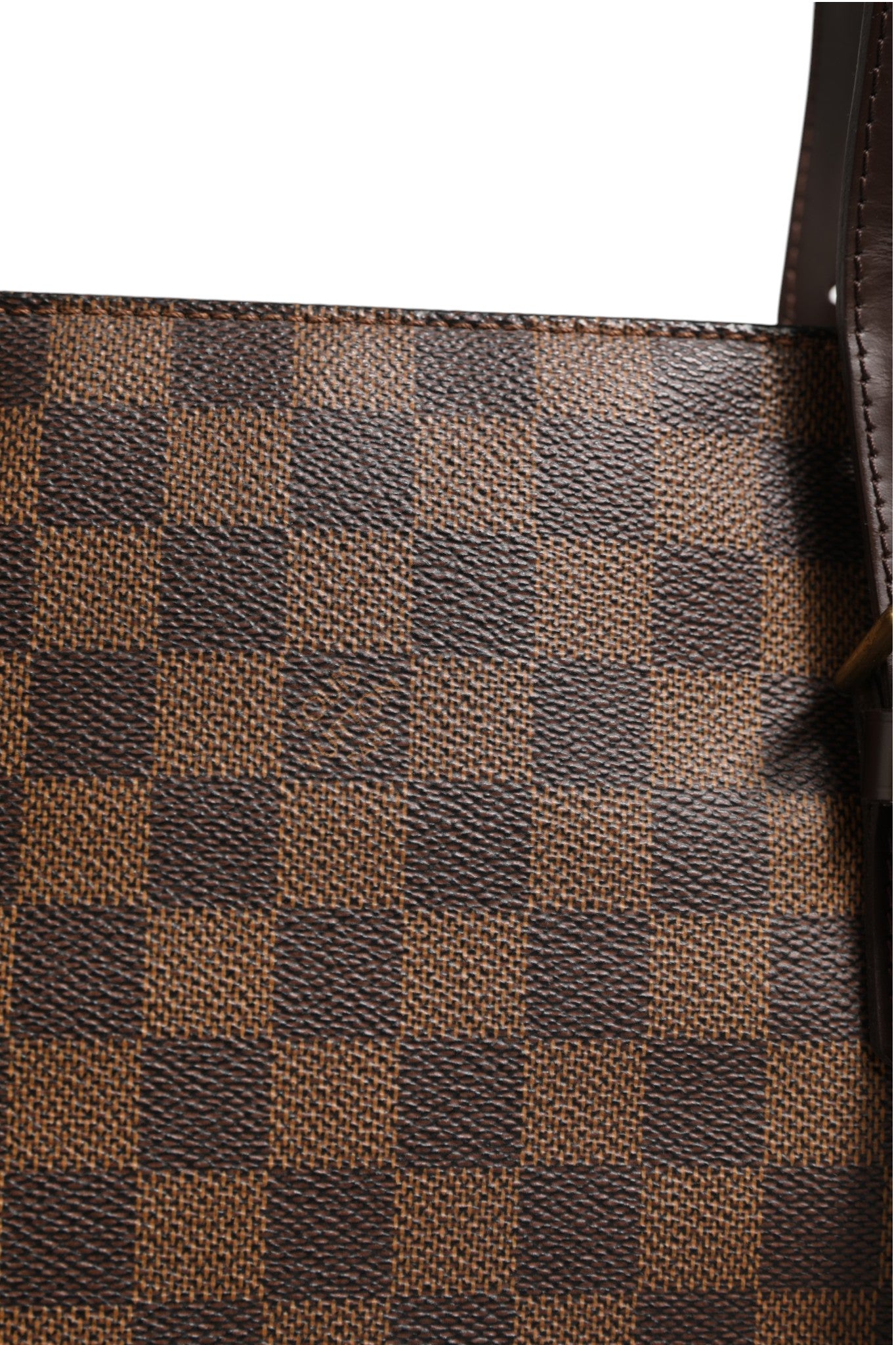 10687517 - PreLoved & Luxe