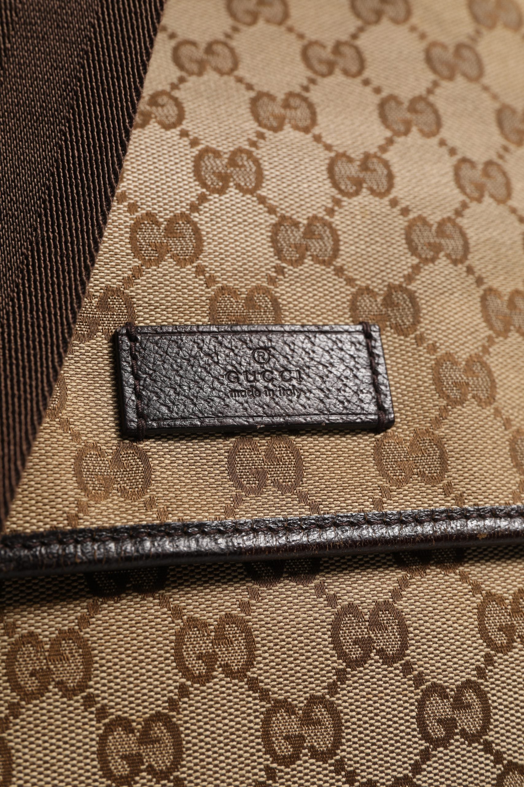 Pre-Owned Gucci GG Canvas Flap Messenger Bag Brown Women's B (Good — visible signs of wear)