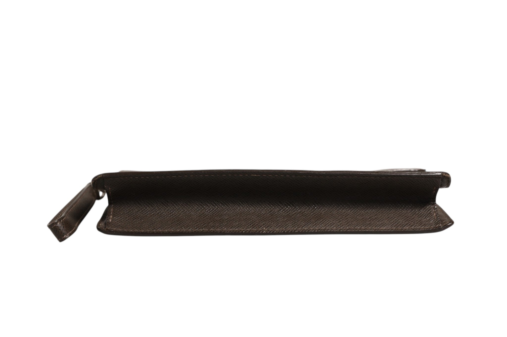 Pre-Owned Louis Vuitton Belaia Clutch Taiga Leather Brown Women's AB (Very Good — between Lightly Used and Used)