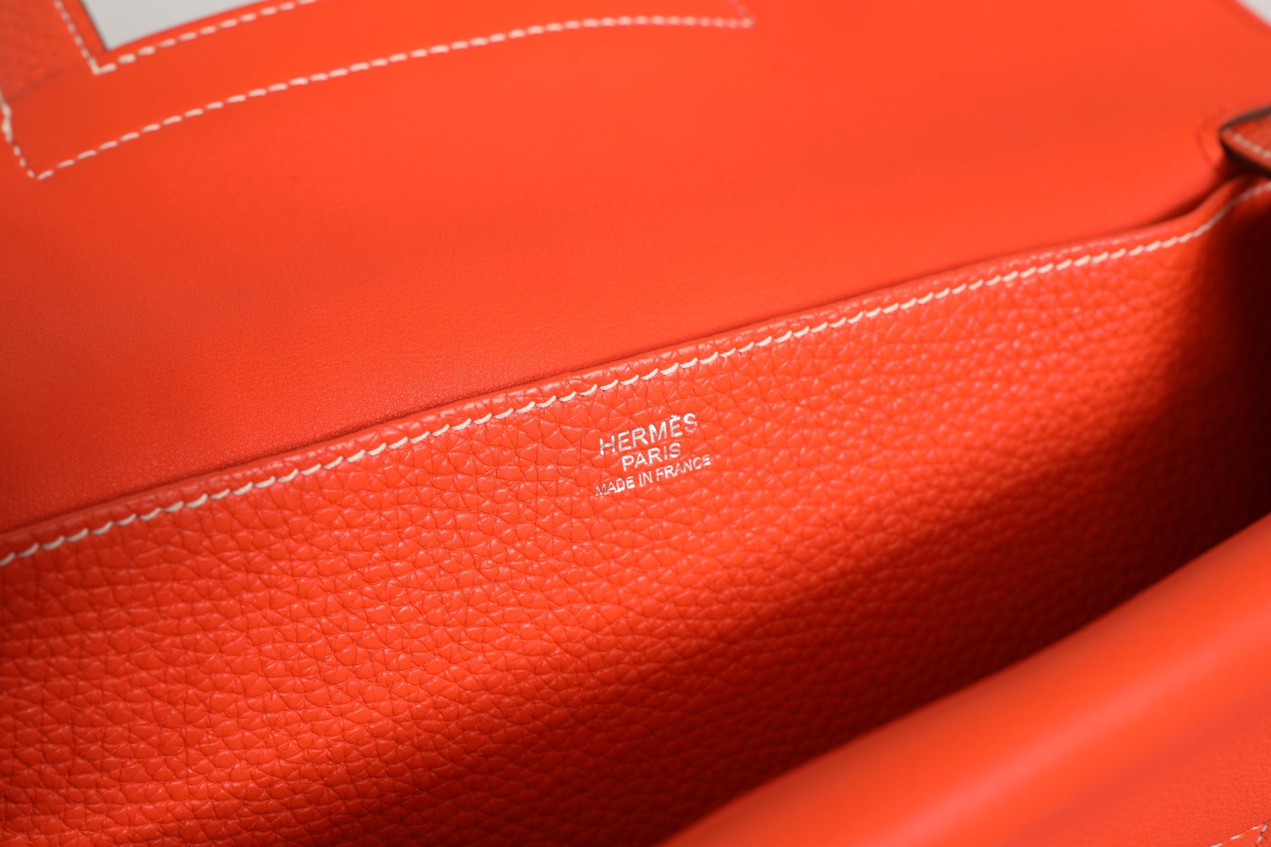 Pre-Owned Hermès Rouge Casaque Clemence Halzan 31 Palladium Hardware Orange Women's B+ (Good — light signs of wear)