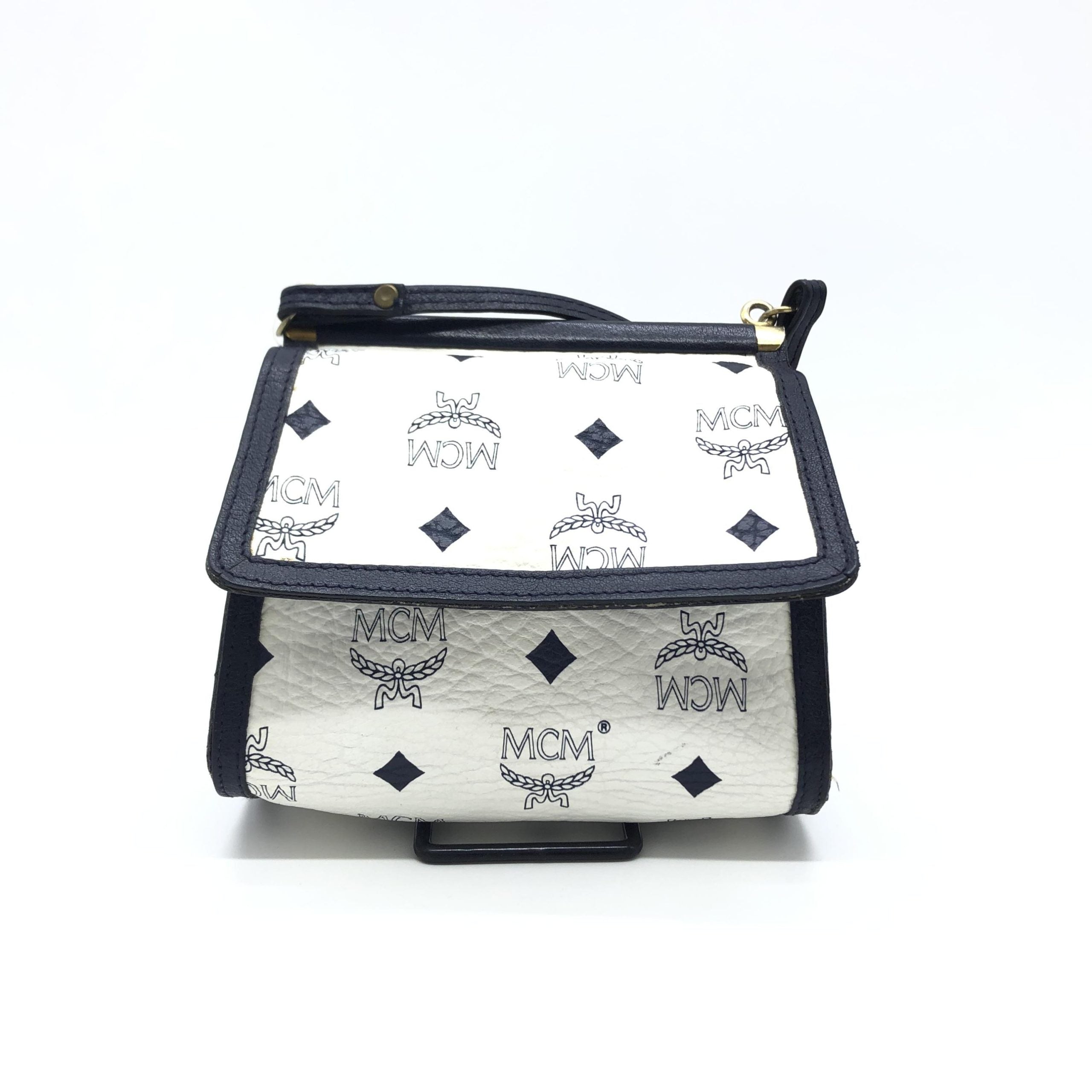 10734645 - PreLoved & Luxe