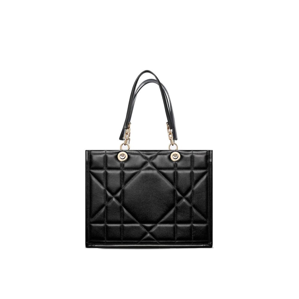 10741079 - PreLoved & Luxe