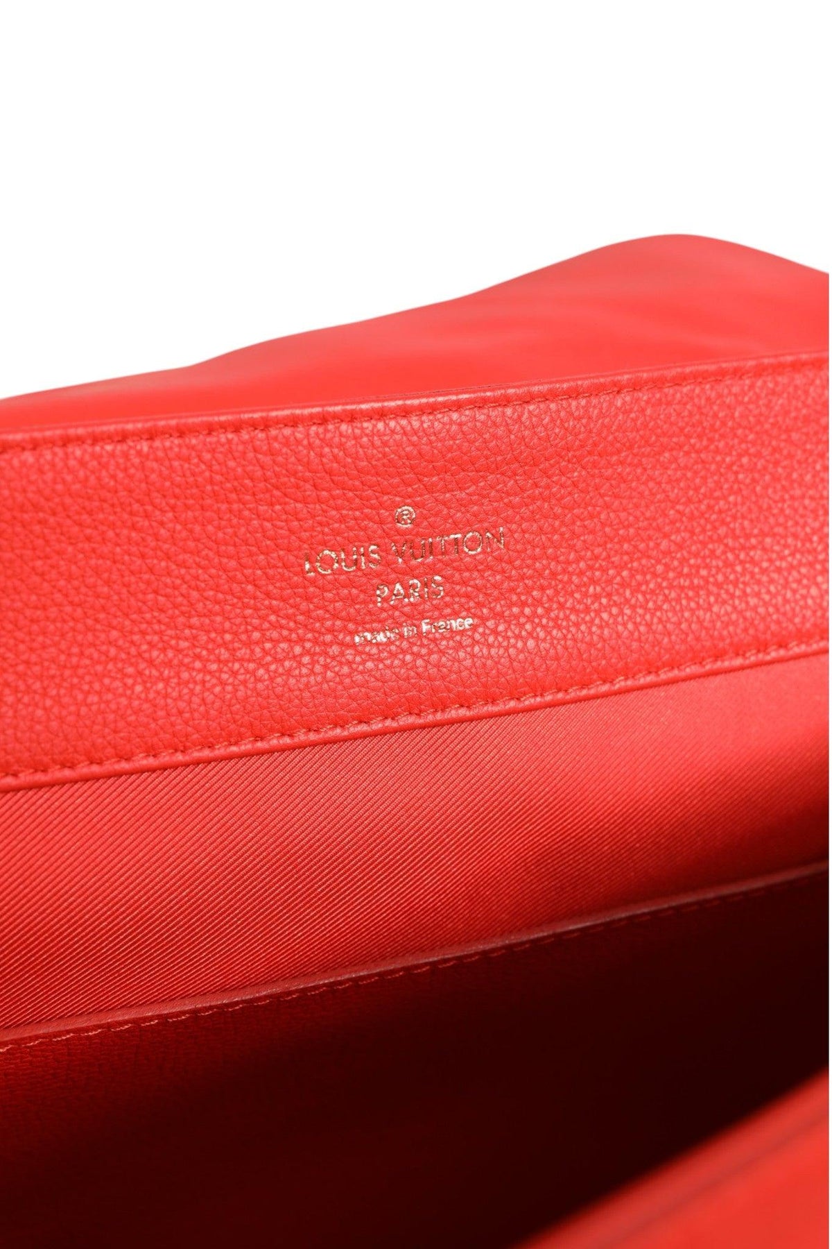 10752167 - PreLoved & Luxe