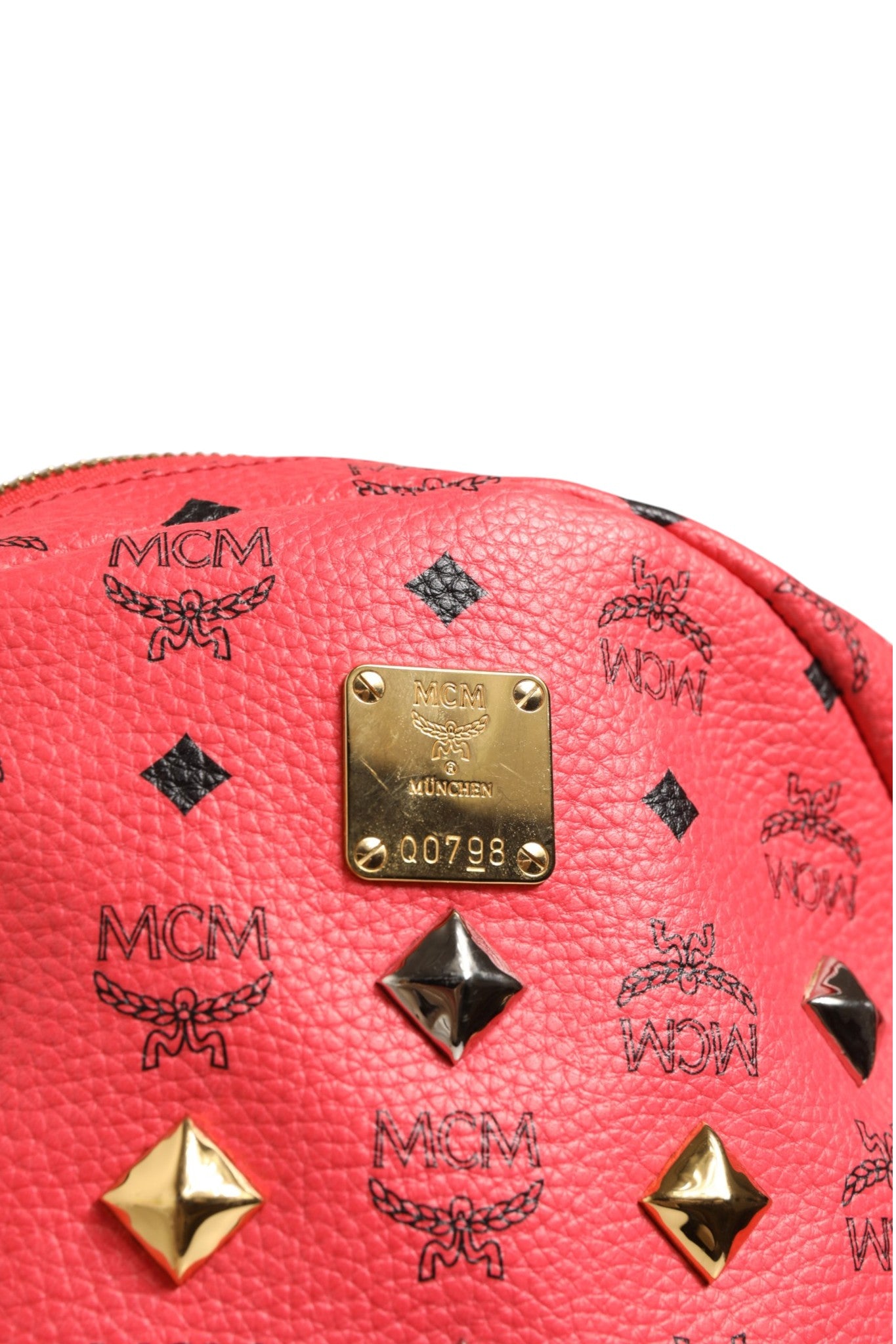 10755046 - PreLoved & Luxe