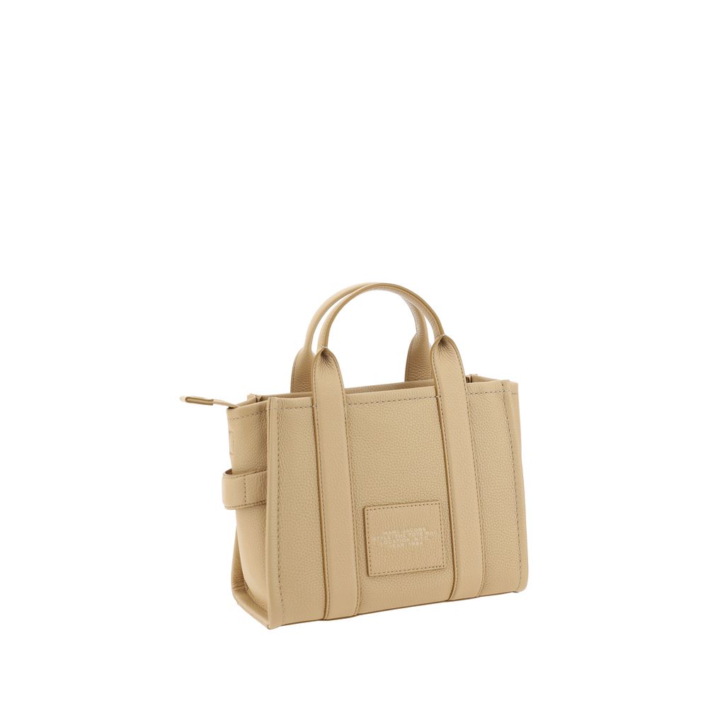 10757965 - PreLoved & Luxe