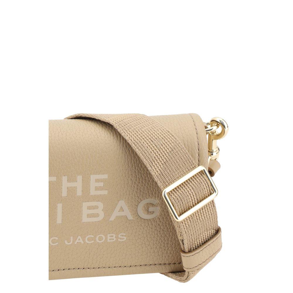 10758322 - PreLoved & Luxe