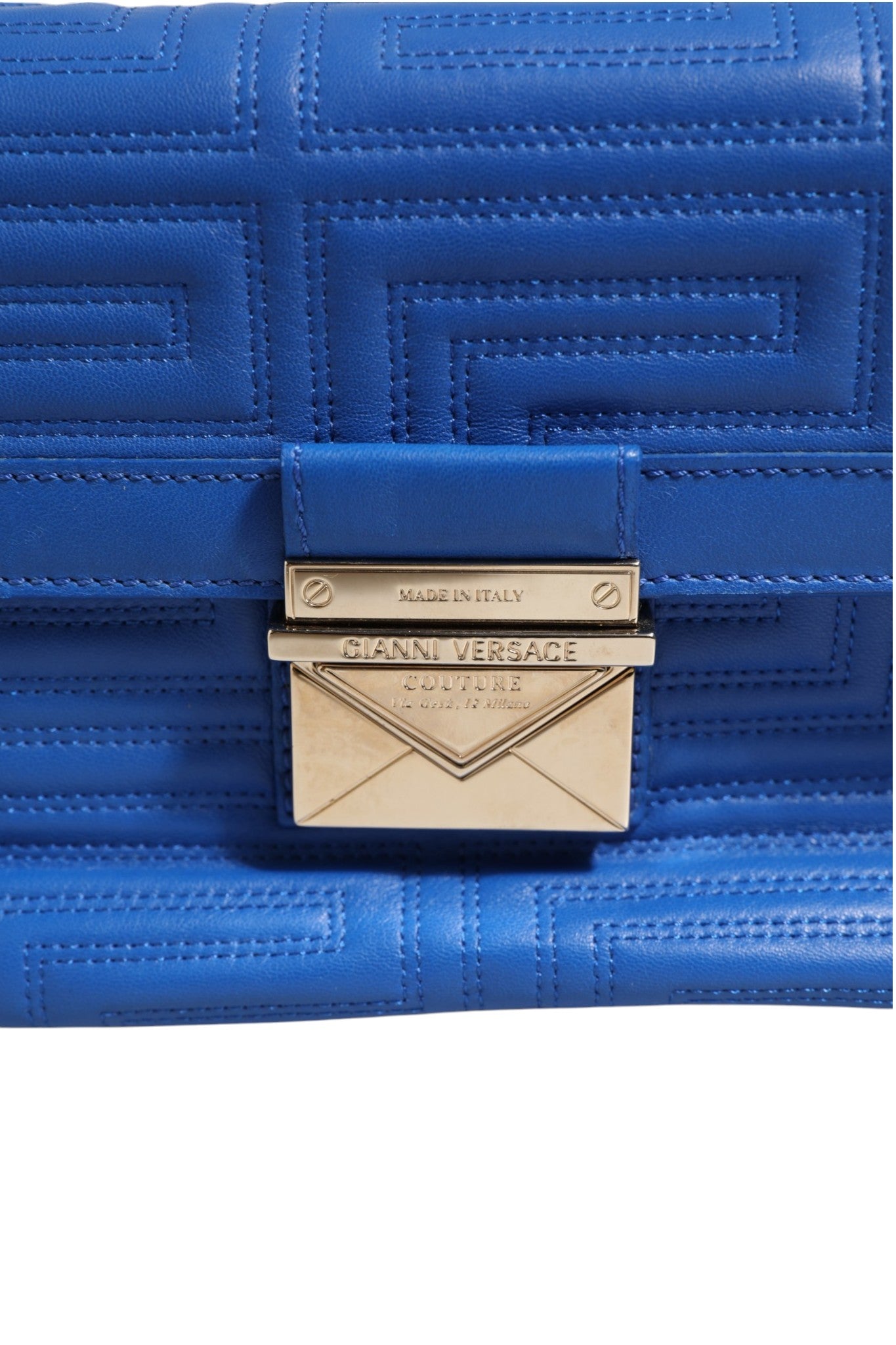 10760381 - PreLoved & Luxe