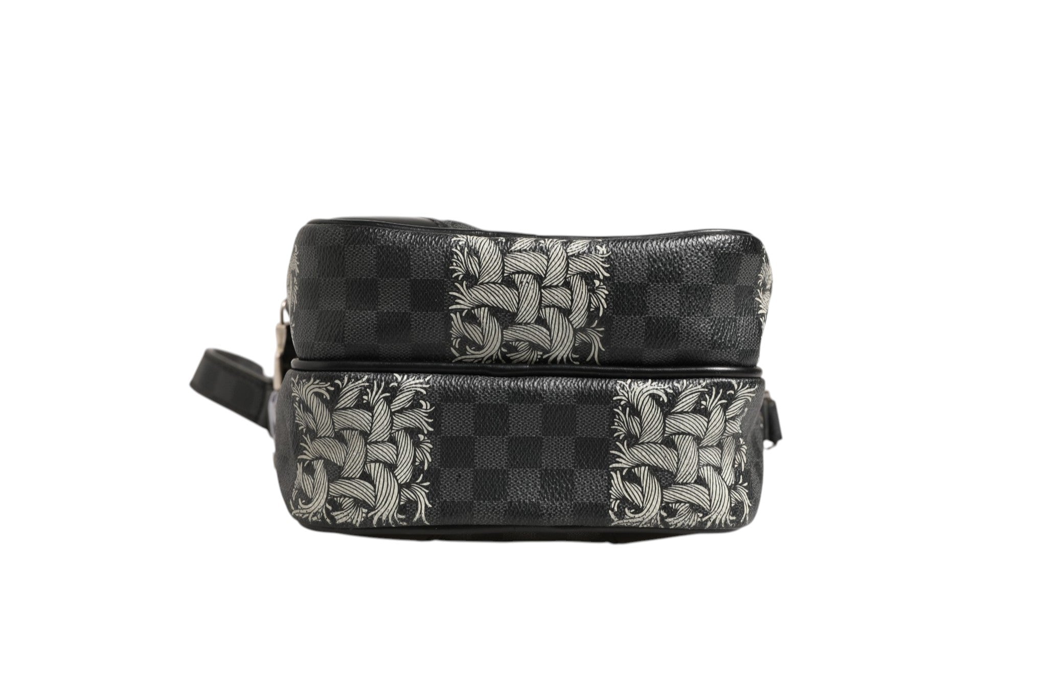 Pre-Owned Louis Vuitton Black Damier Graphite Canvas Amazon Christopher Nemeth Shoulder Bag Black Men's B+ (Good — light signs of wear)