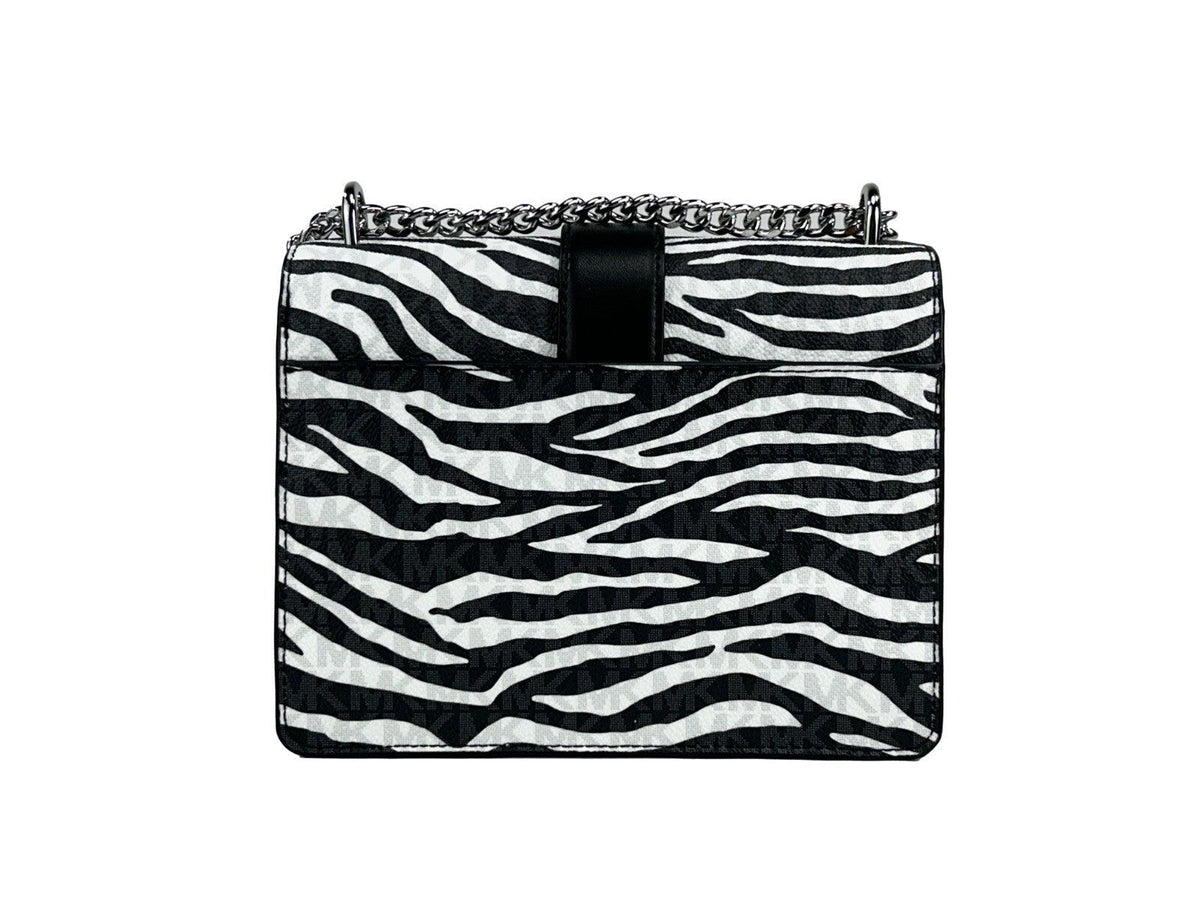 10788338 - PreLoved & Luxe