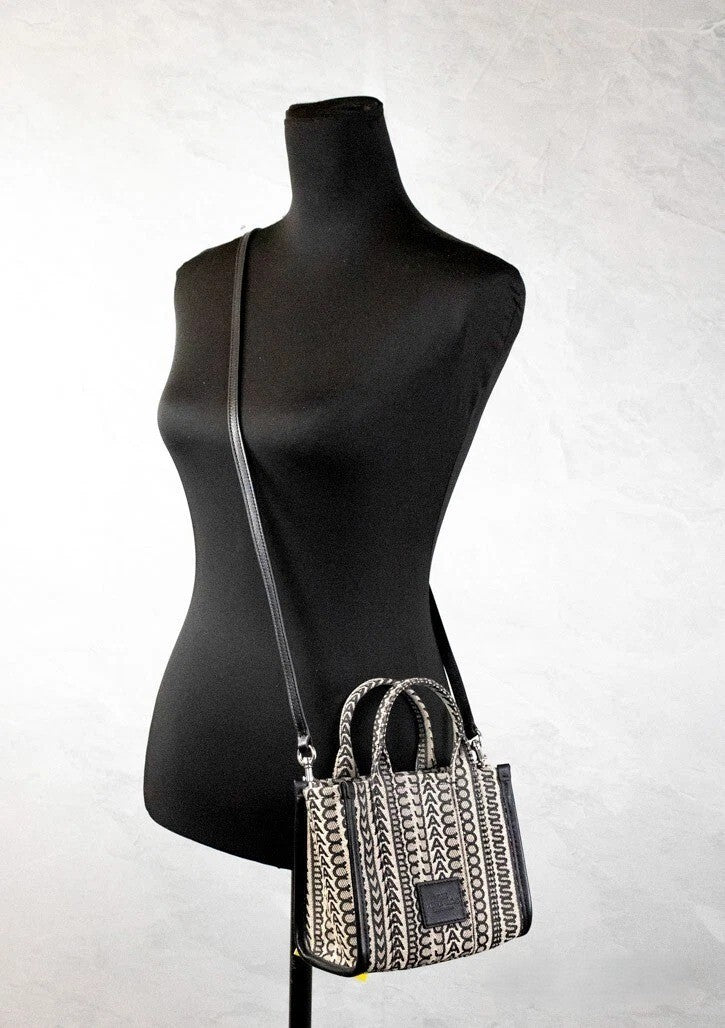10788663 - PreLoved & Luxe