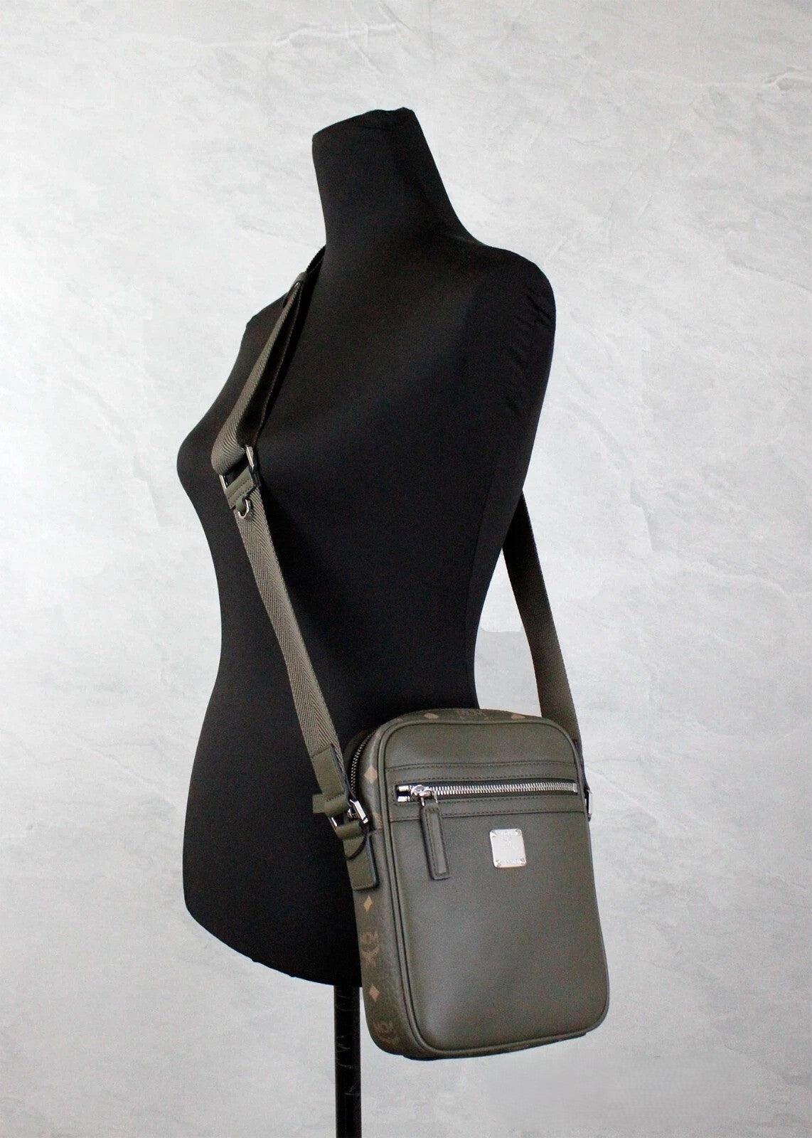 10788741 - PreLoved & Luxe