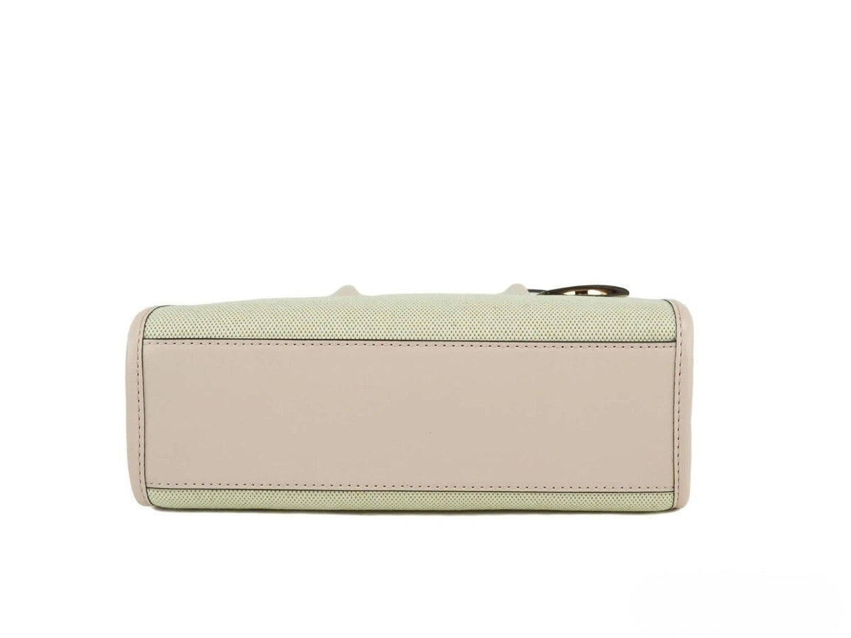 10788921 - PreLoved & Luxe