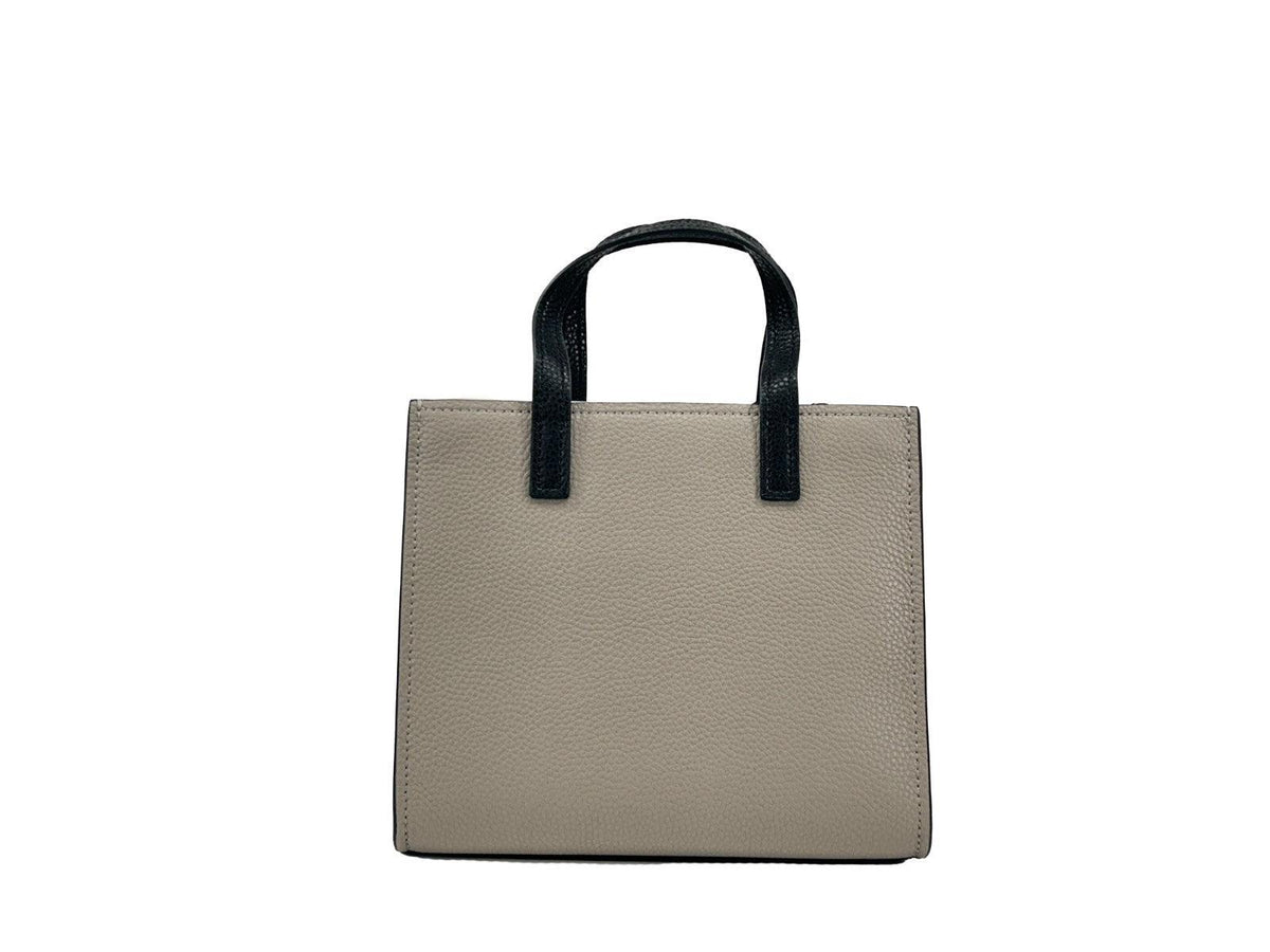 10789185 - PreLoved & Luxe