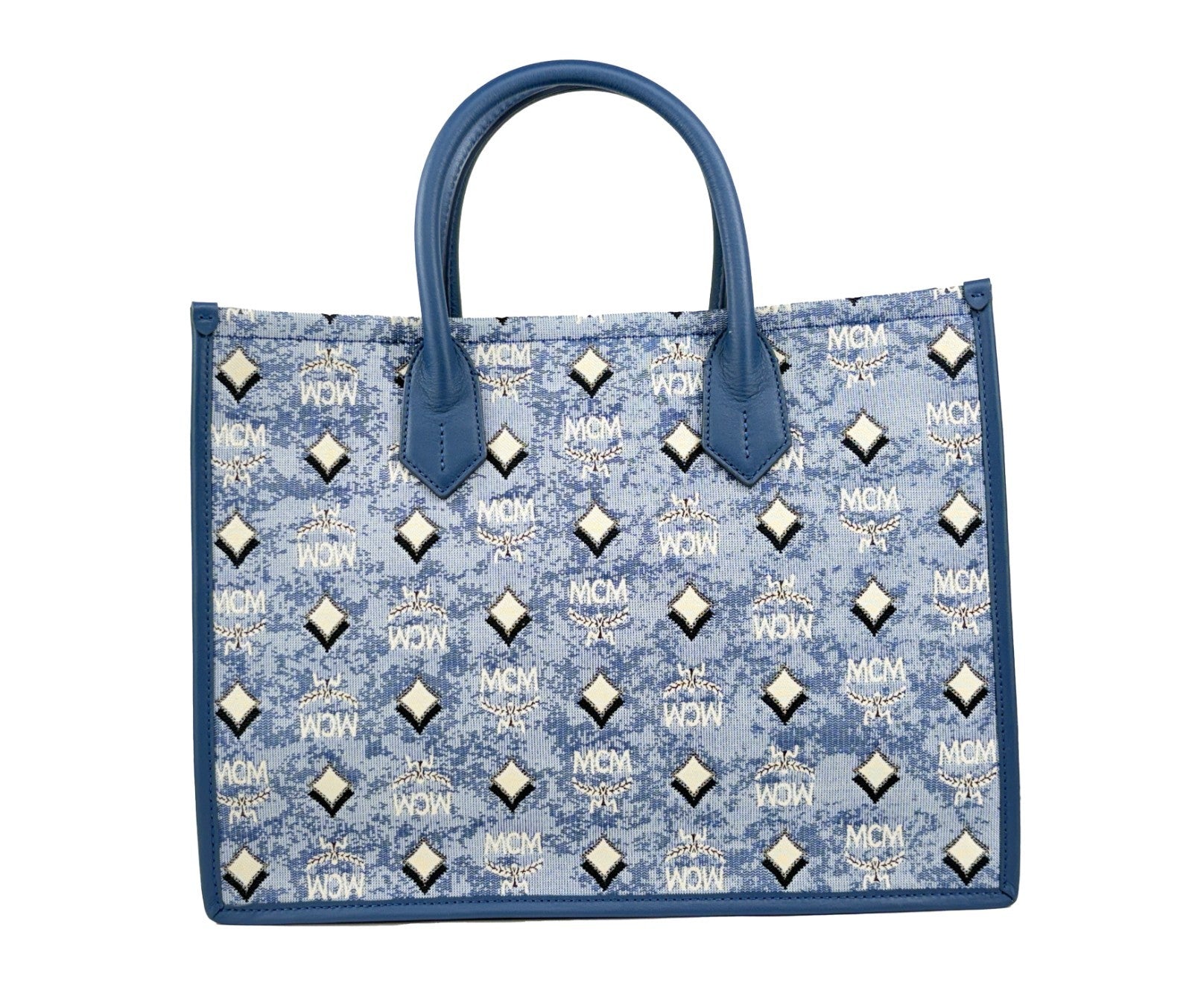 10789378 - PreLoved & Luxe