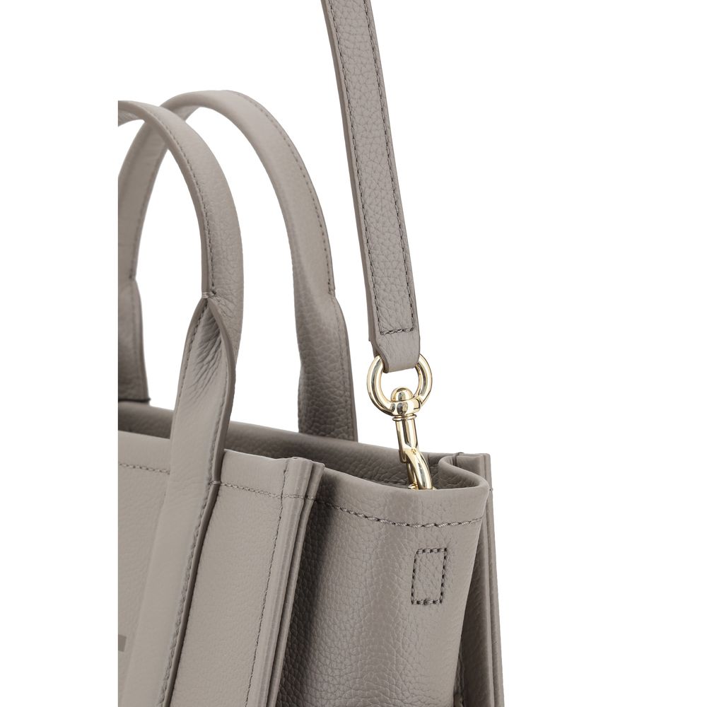 10828210 - PreLoved & Luxe