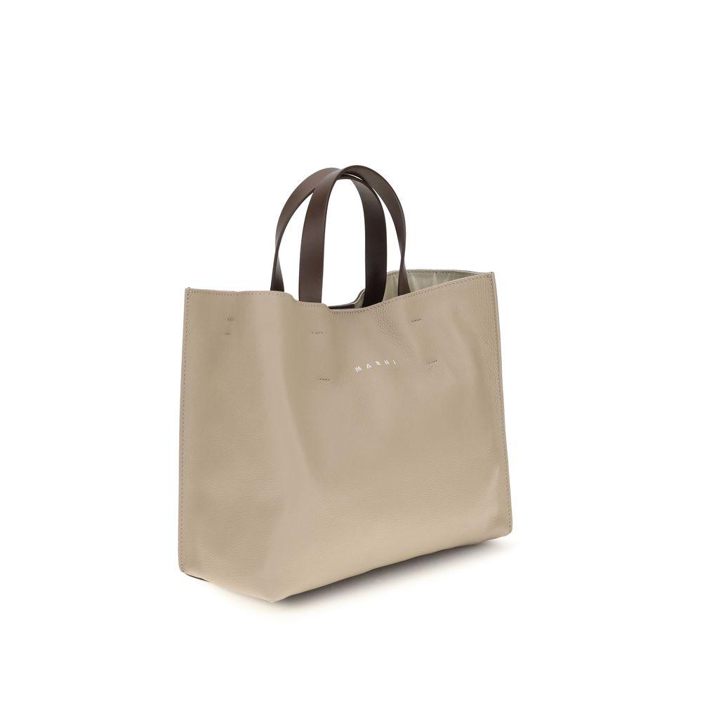 10828630 - PreLoved & Luxe